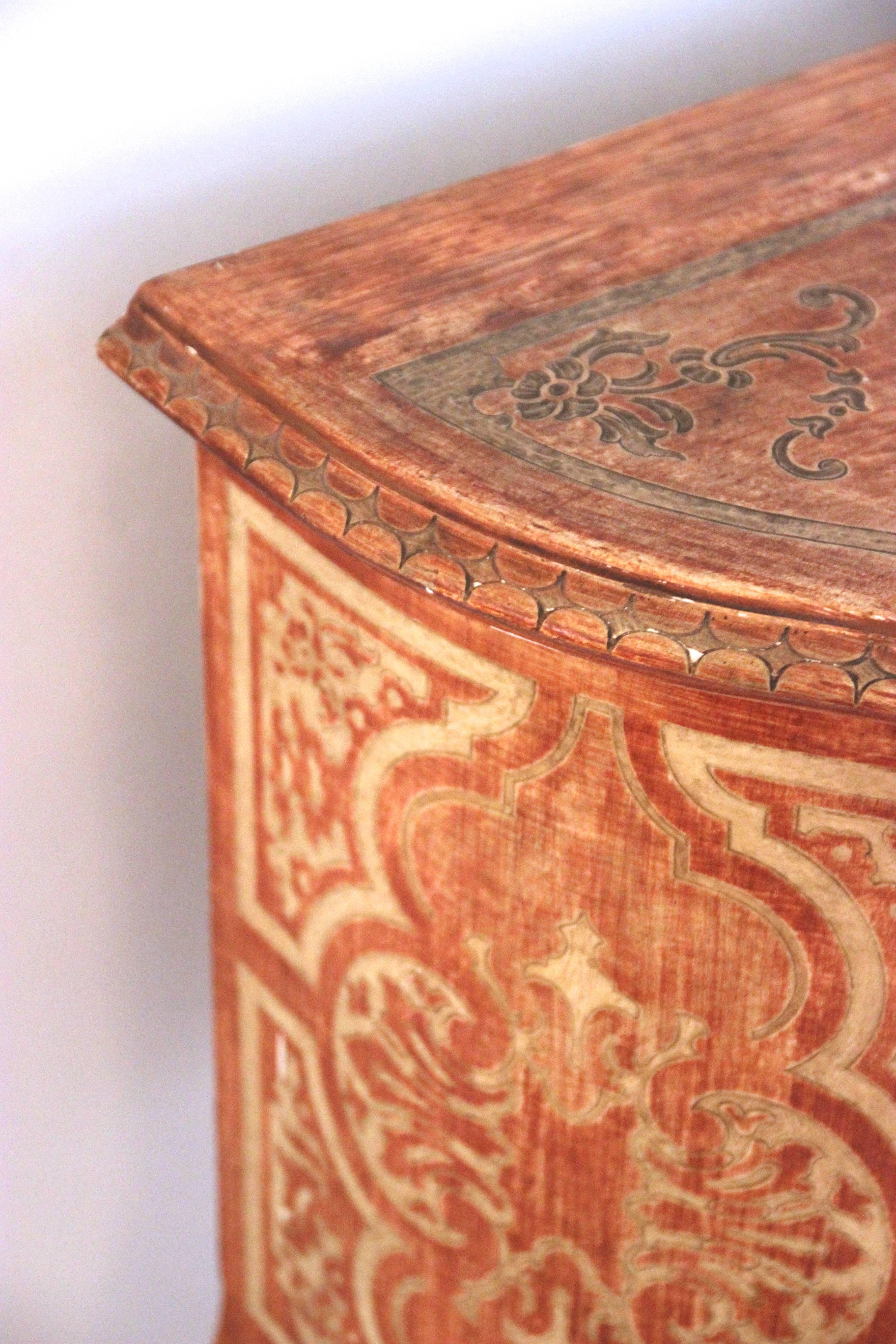 Milieu du XXe siècle Buffet à deux tiroirs, Wood Wood peint, Italie, vers 1960 en vente