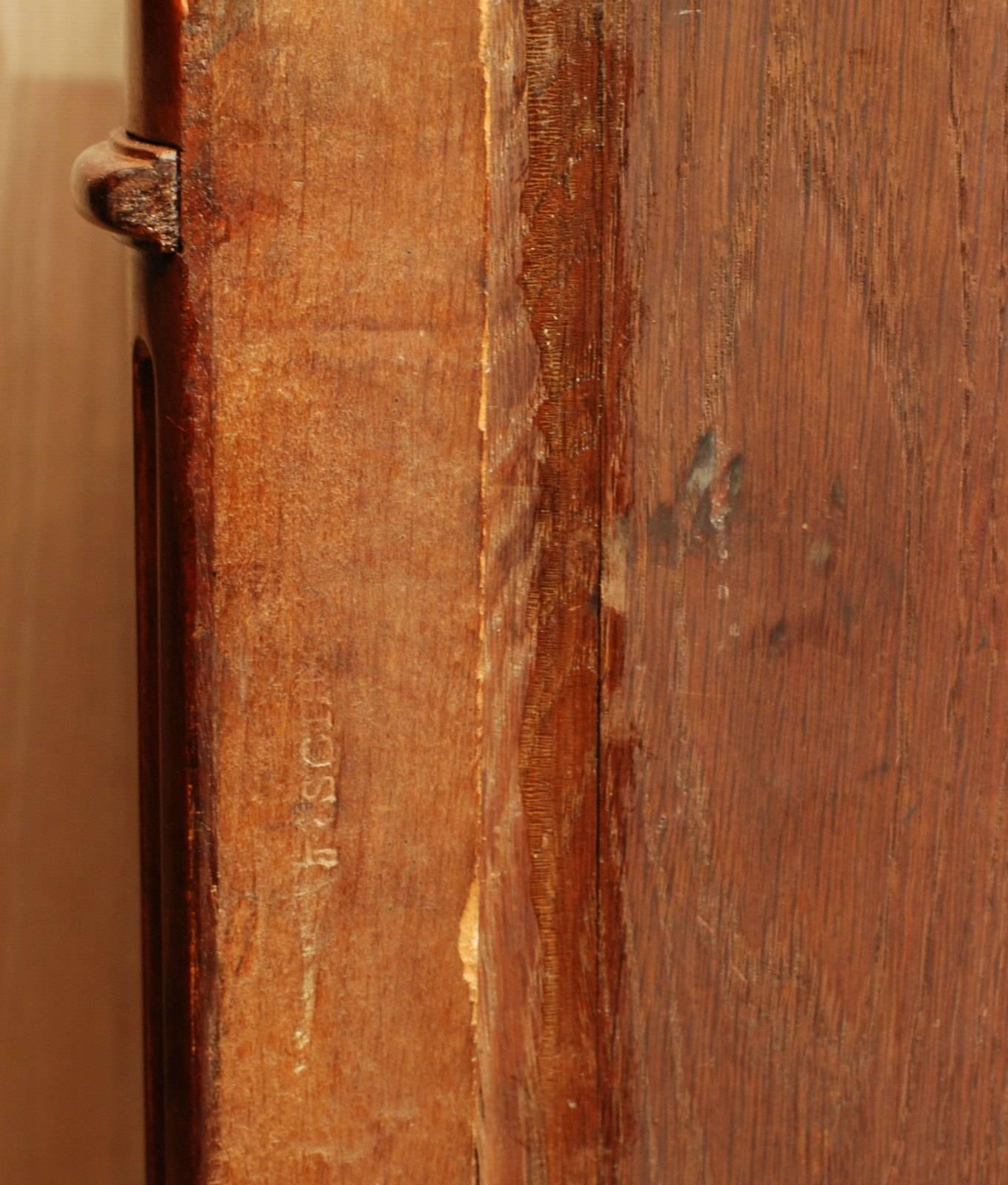 Louis XVI Mahogany Rectangular Commode by Joseph Schmitz In Excellent Condition For Sale In Nice, Cote d' Azur