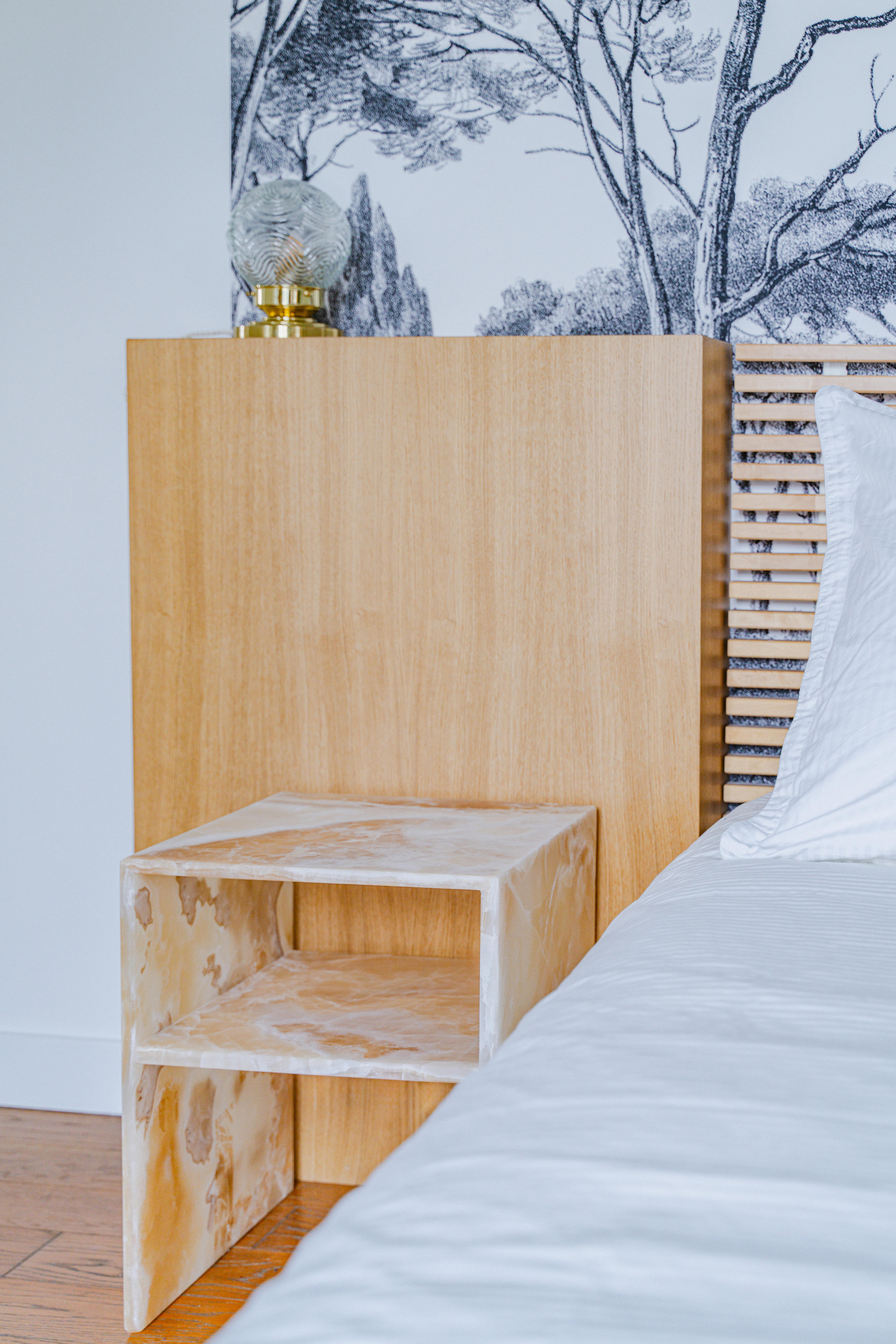 Contemporary Amber Onyx Bedside Table, Studio Gaïa For Sale