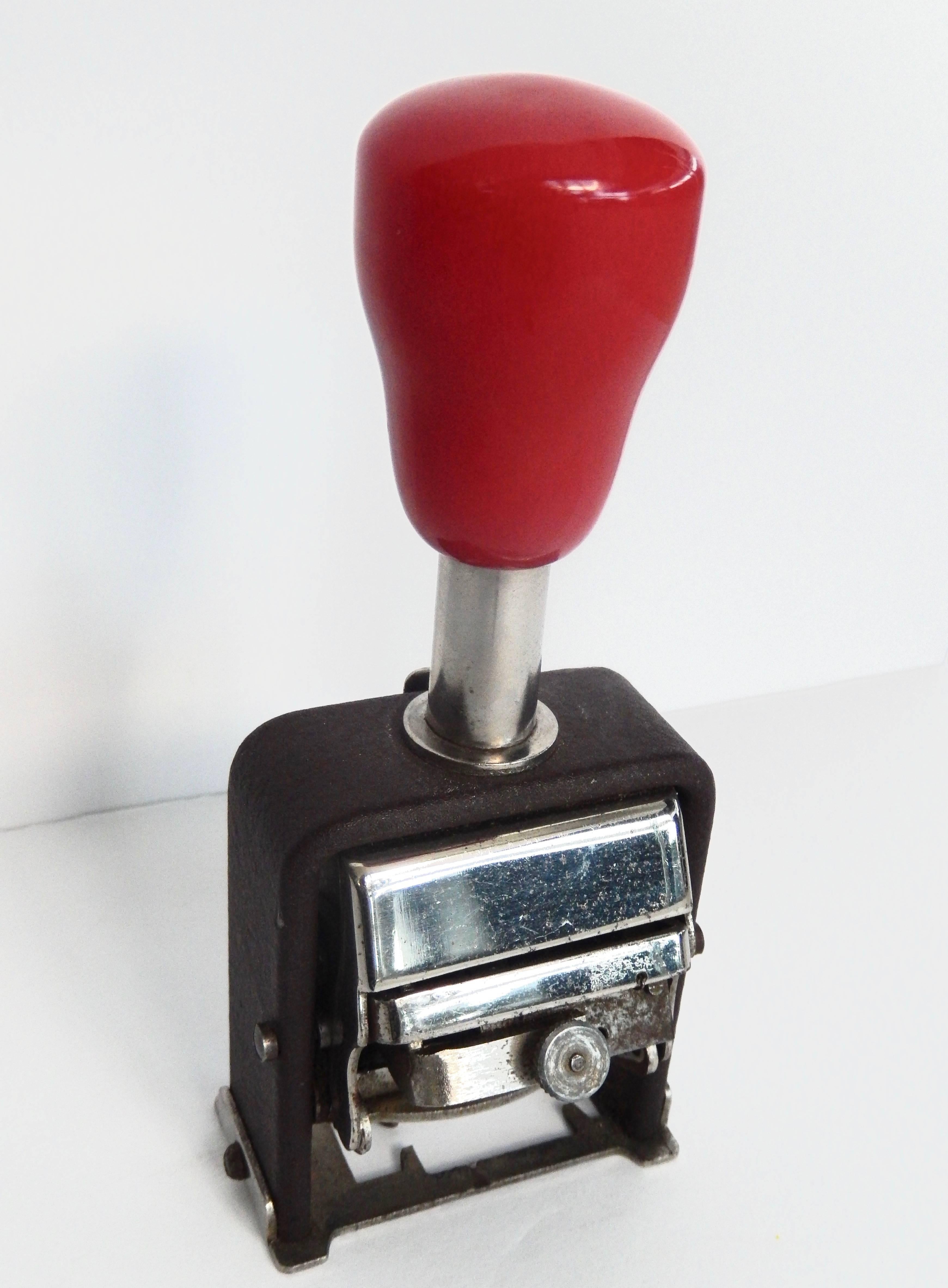 American Art Deco/Red Handled Industrial Vintage Numbering Machine In Good Condition For Sale In Winnetka, IL