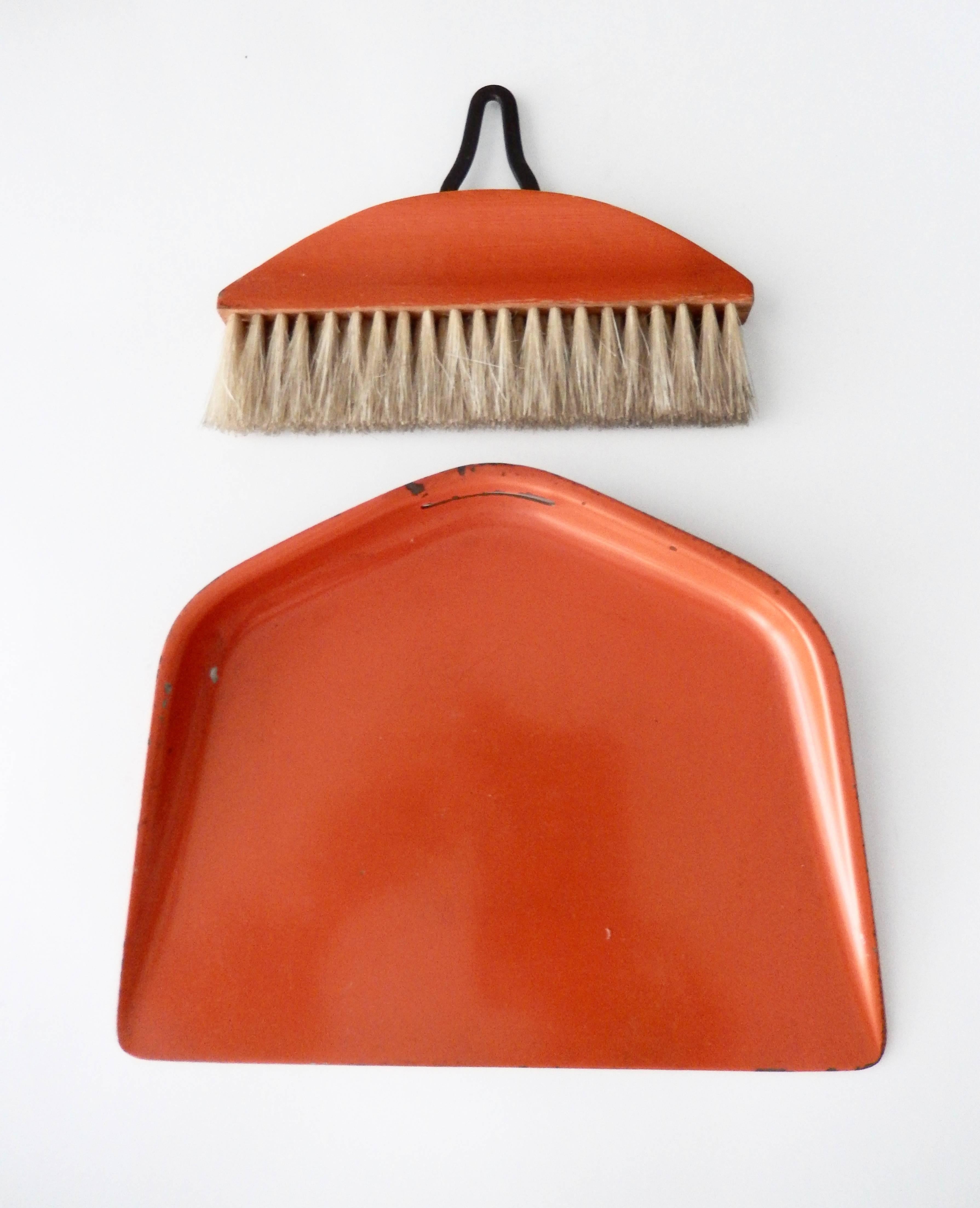 Mid-20th Century Bauhaus/Marianne Brandt Modernist Crumb Brush and Tray, circa 1929 For Sale