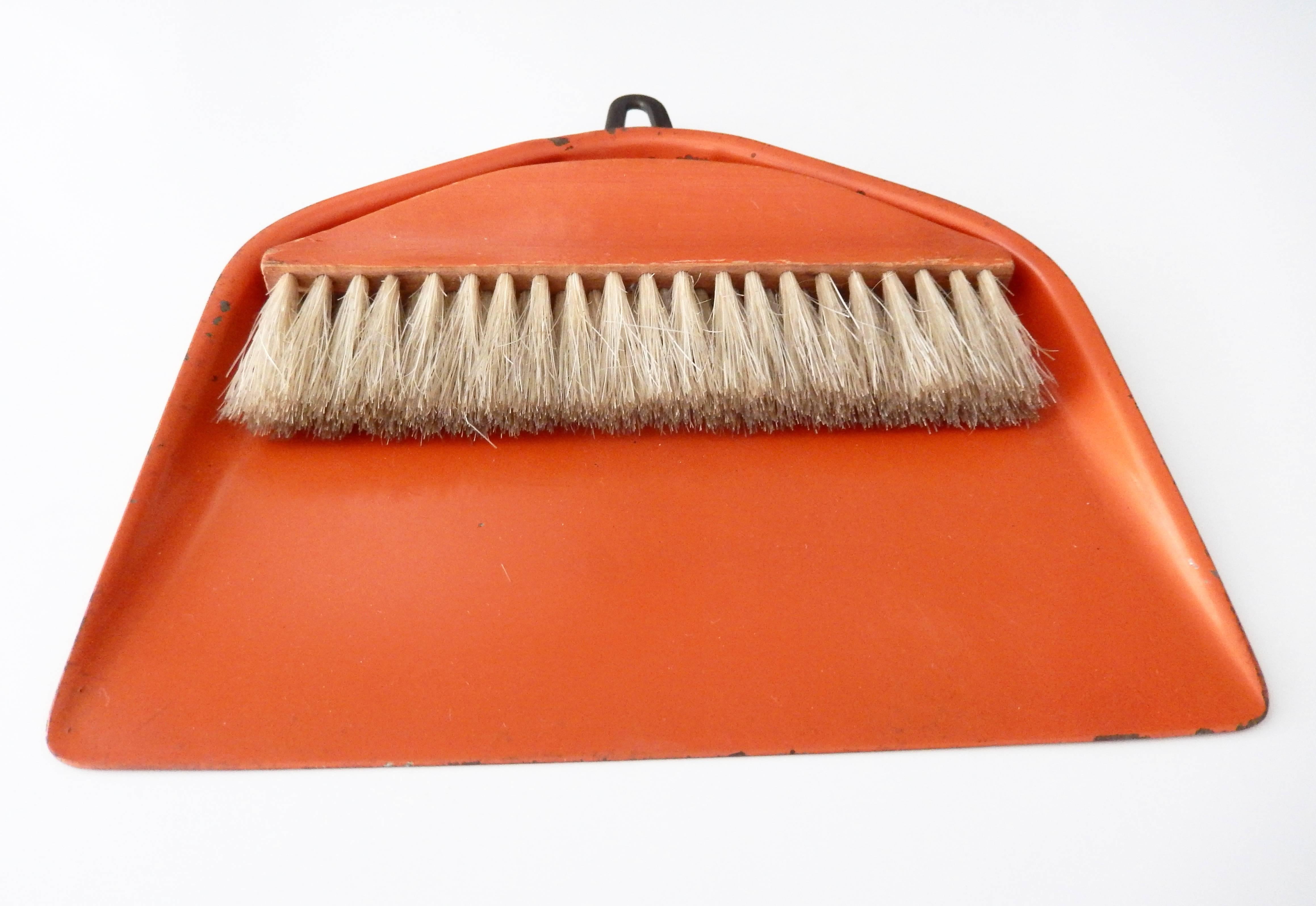 Enameled Bauhaus/Marianne Brandt Modernist Crumb Brush and Tray, circa 1929 For Sale