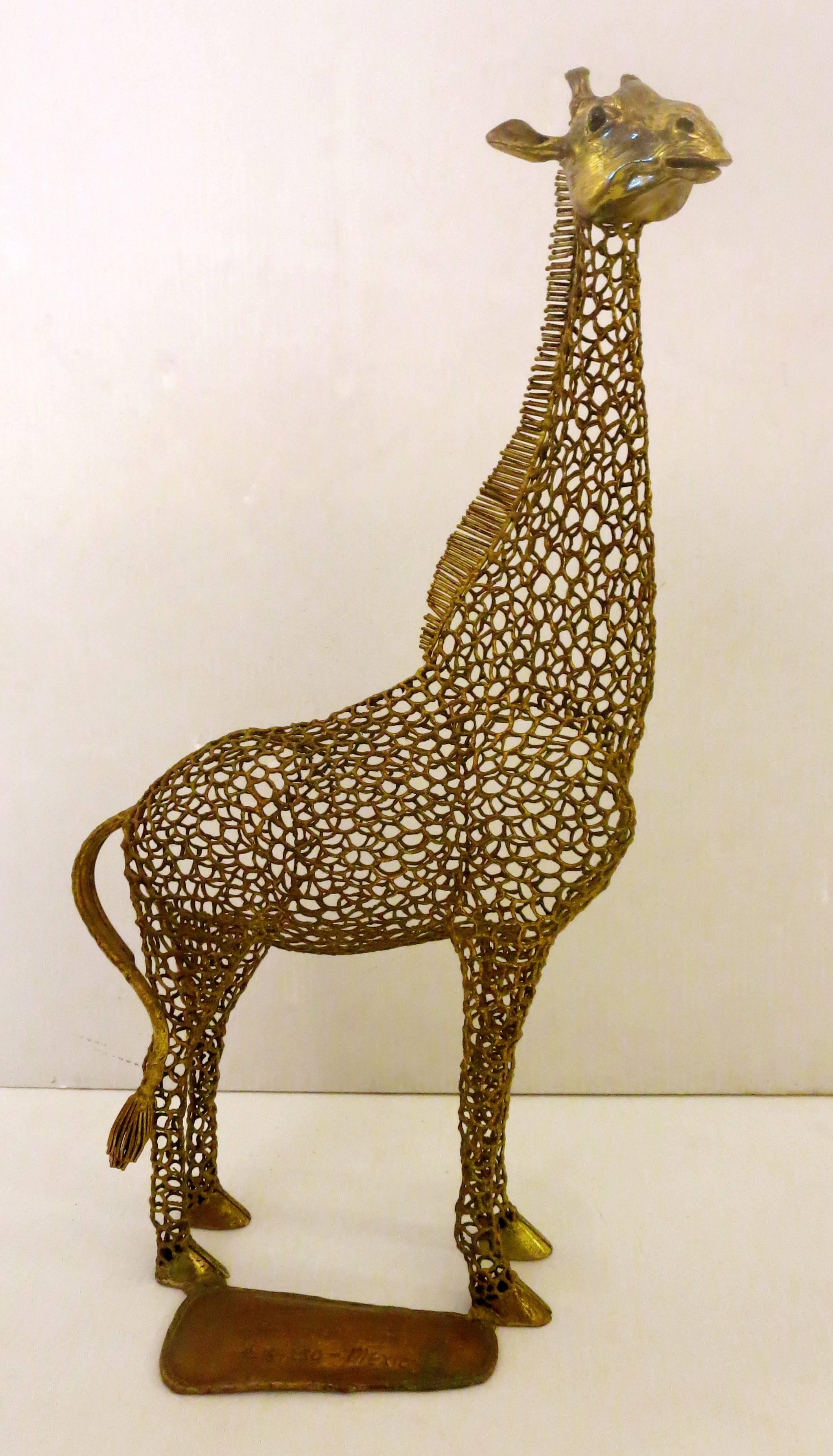 North American 1970s Rare Tall Brass Giraffe Sculpture by Mexican Artist Luciano Bustamante 