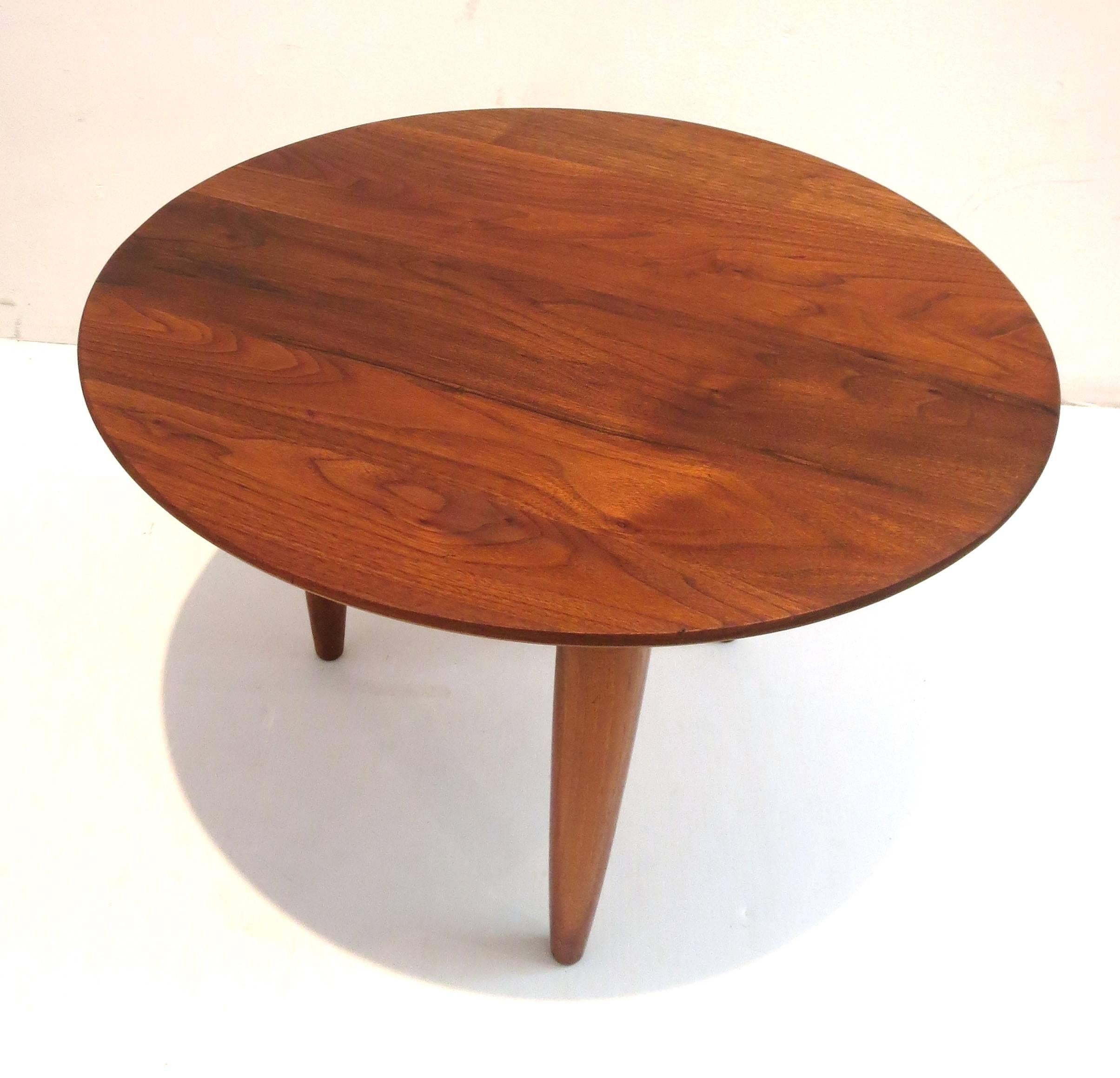 American Modern Ace-Hi of California Solid Walnut Cocktail Table In Excellent Condition In San Diego, CA