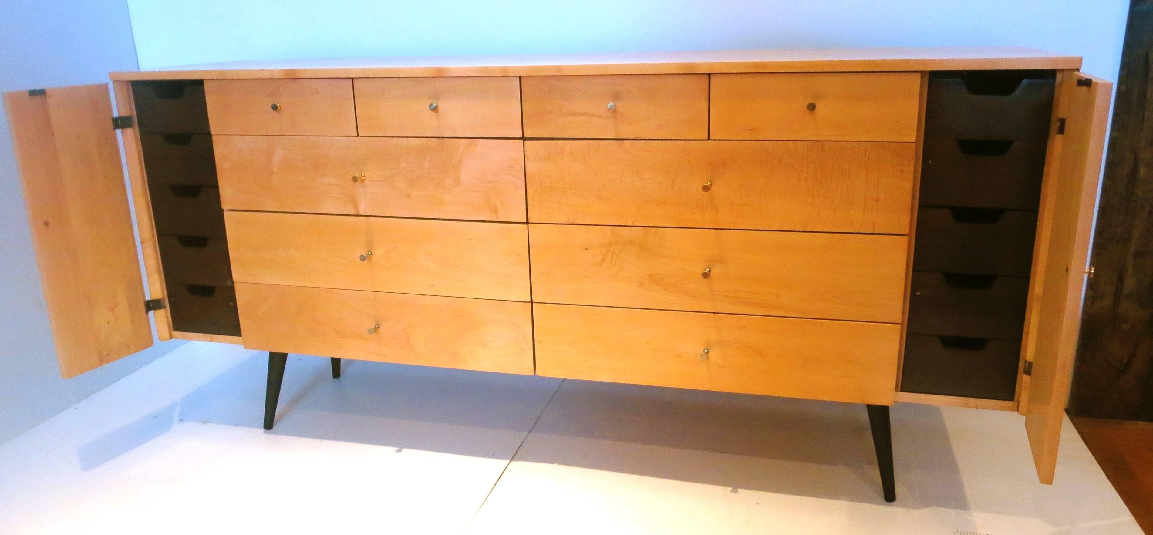 1950s Rare Multi Drawer Large Dresser by Paul McCobb Planner Group In Excellent Condition In San Diego, CA
