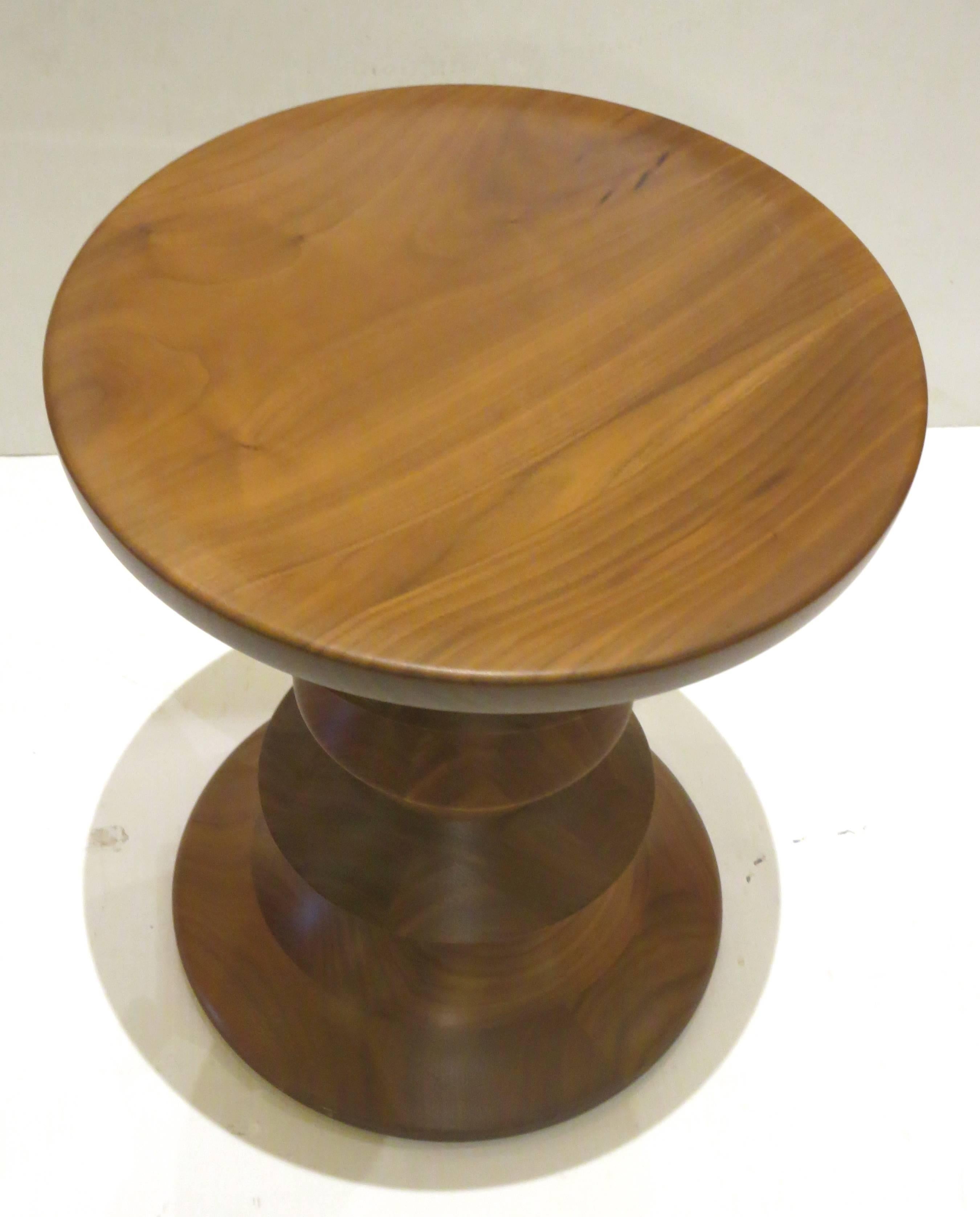 Nice great looking solid walnut stool, designed by Charles and Ray Eames in 1960s, this one its from the late 1980s, great condition original finish very light wear.