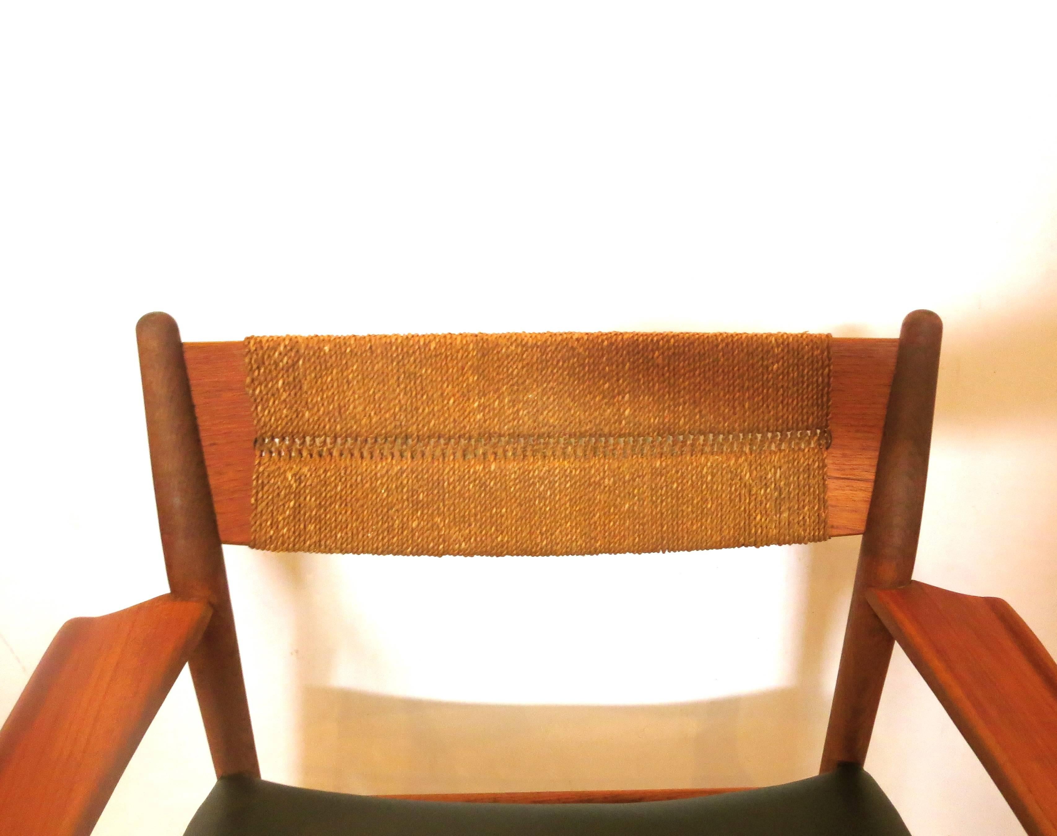 Pair of Captain Chairs by Arne Vodder Oak, Teak and Seagrass Back In Good Condition In San Diego, CA