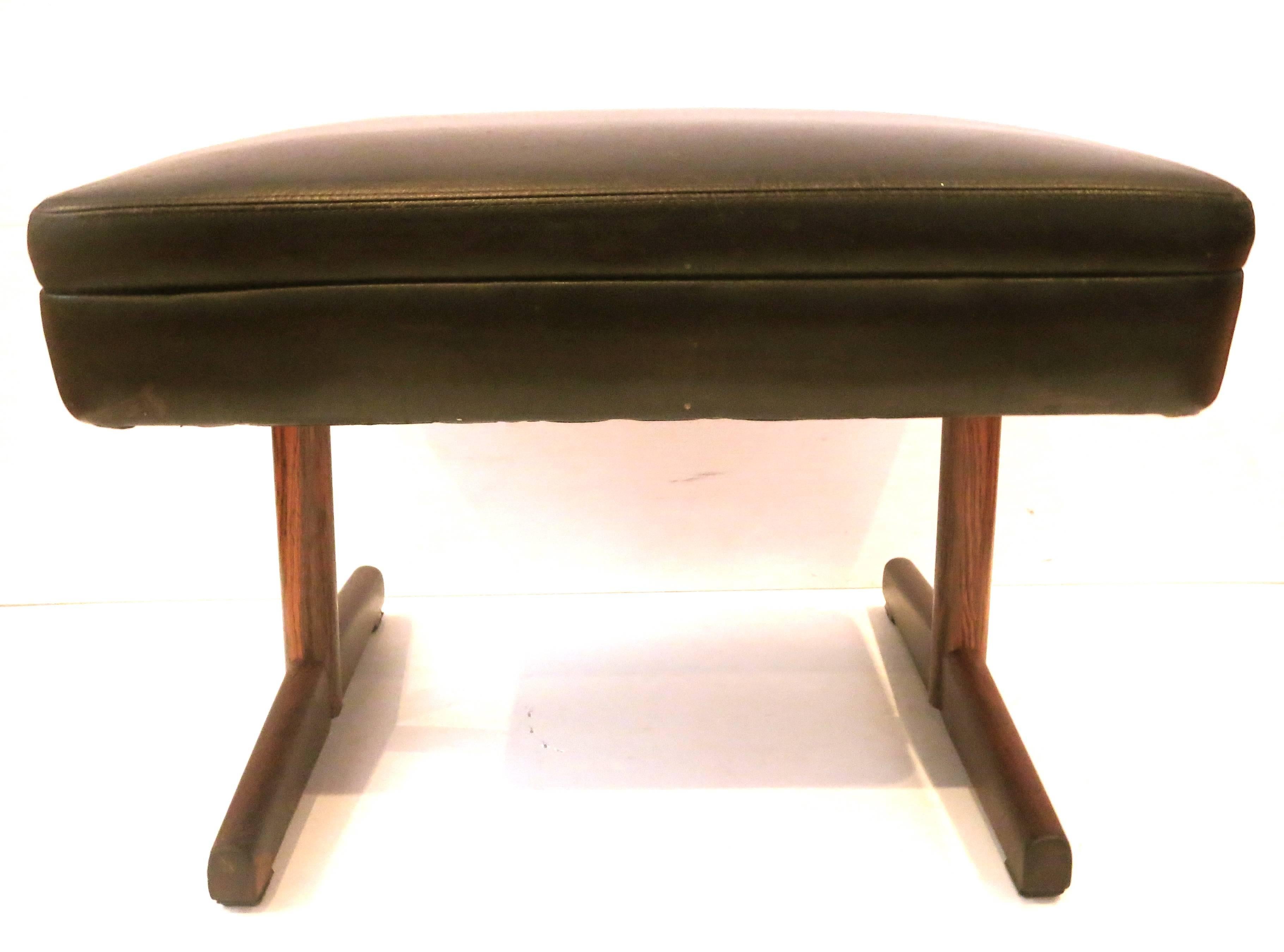 Danish Modern Rosewood and Leather Ottoman or Stool In Good Condition In San Diego, CA