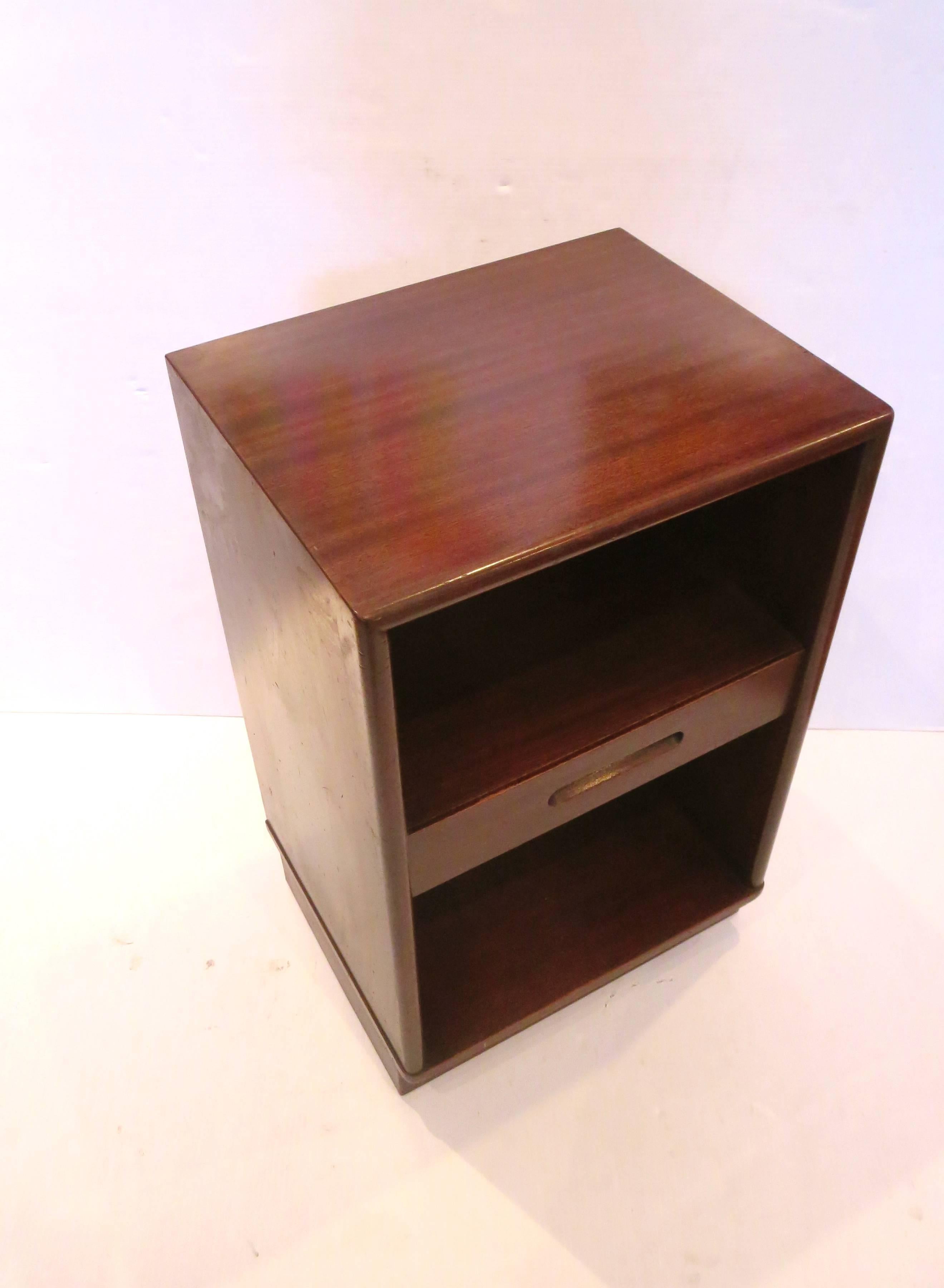 American Modern Single Nightstand Designed by Edward Wormley for Dunbar In Good Condition In San Diego, CA