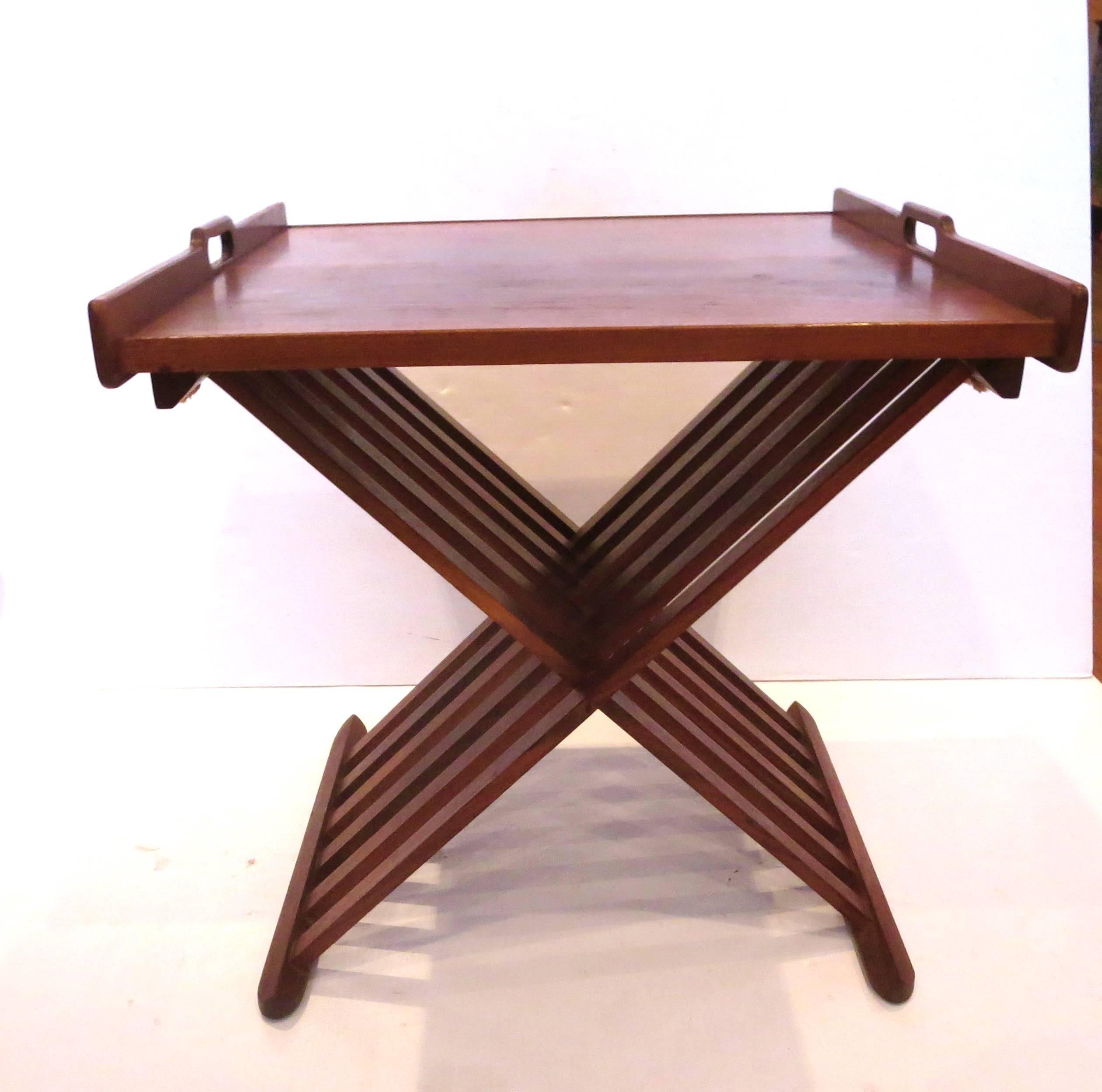 American walnut folding table designed by Kipp Stewart, simple elegant nice original condition, with removable tray for easy storage and great design.