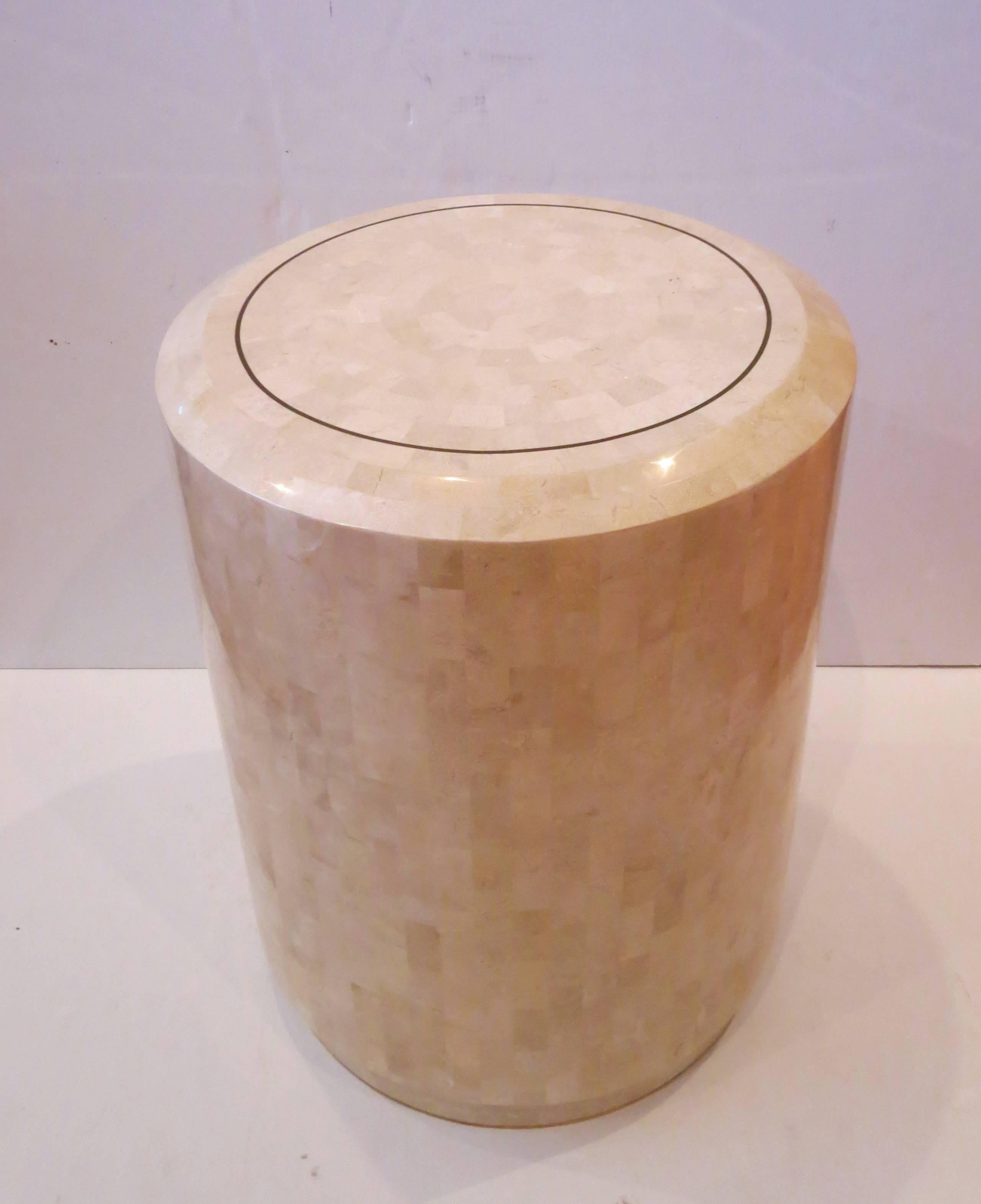 Tessellated Fossil Stone Pedestal by Maitland Smith with Brass Accents In Excellent Condition In San Diego, CA