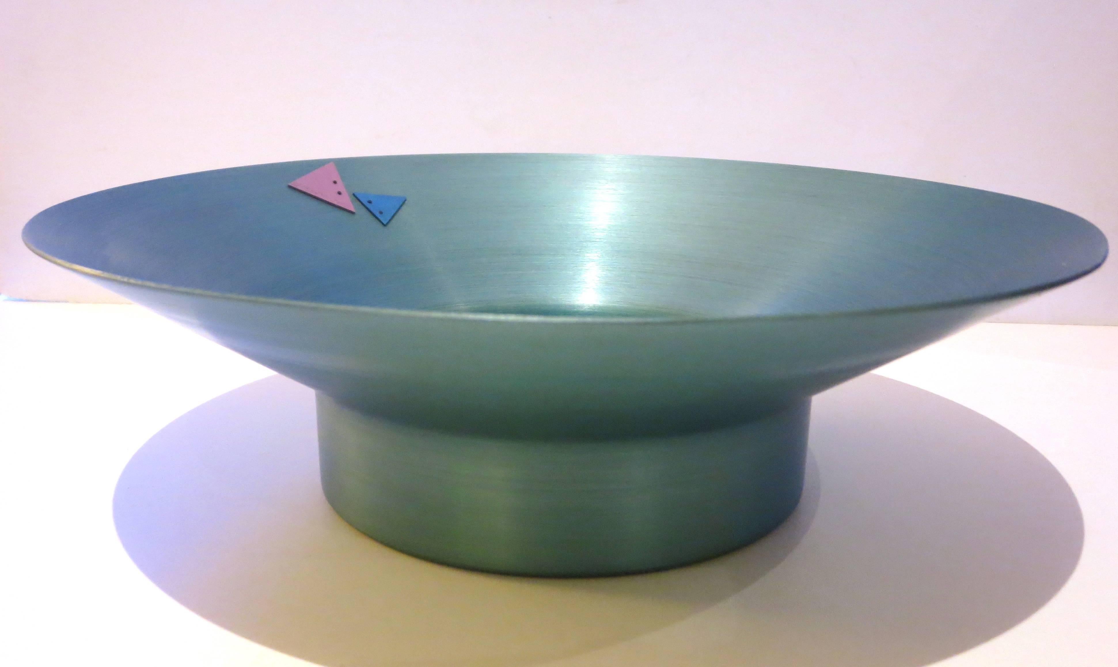 A rare spun aluminum bowl designed by David Tisdale 1986, signed and dated incredible Postmodern style , his pieces have been shown in many museums, around the world this piece its in great condition with no scratches a beautiful example of Memphis