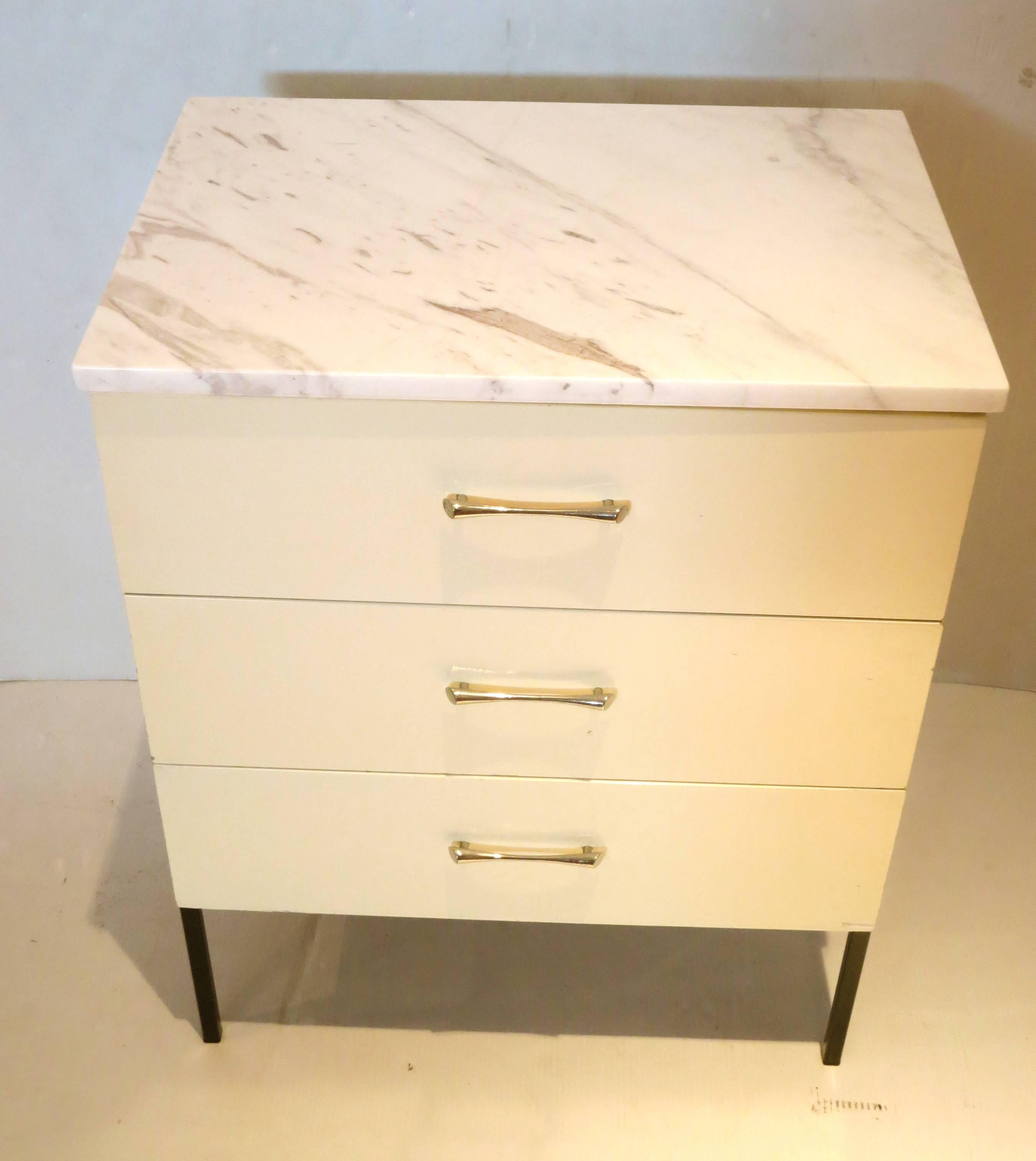 Rare Set of 1950s Petite Dressers Dreswith Marble Top by Vista of California In Good Condition In San Diego, CA