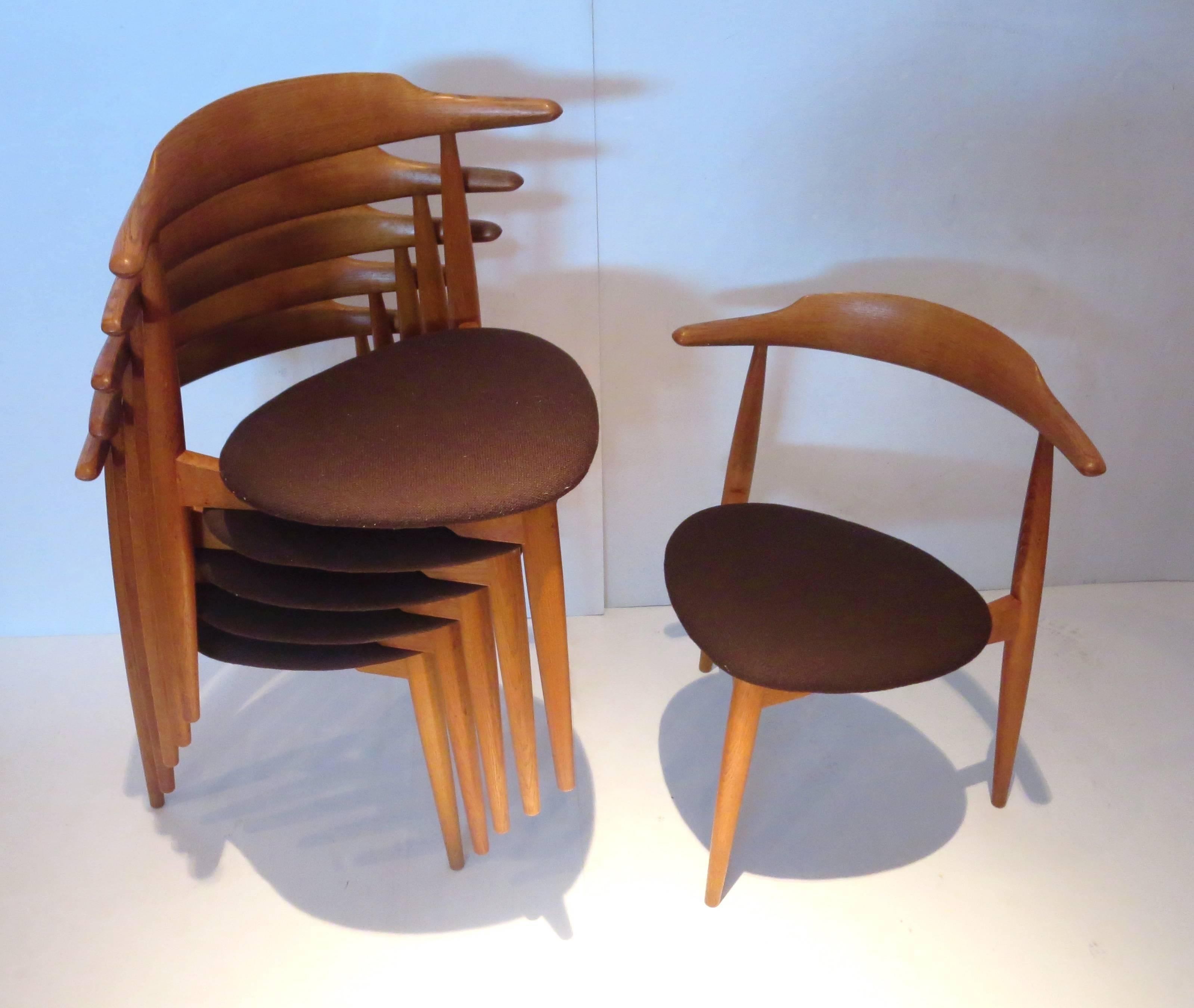 Set of Six Dinning Chairs by Hans Wegner Solid Oak Heart Chairs In Good Condition In San Diego, CA