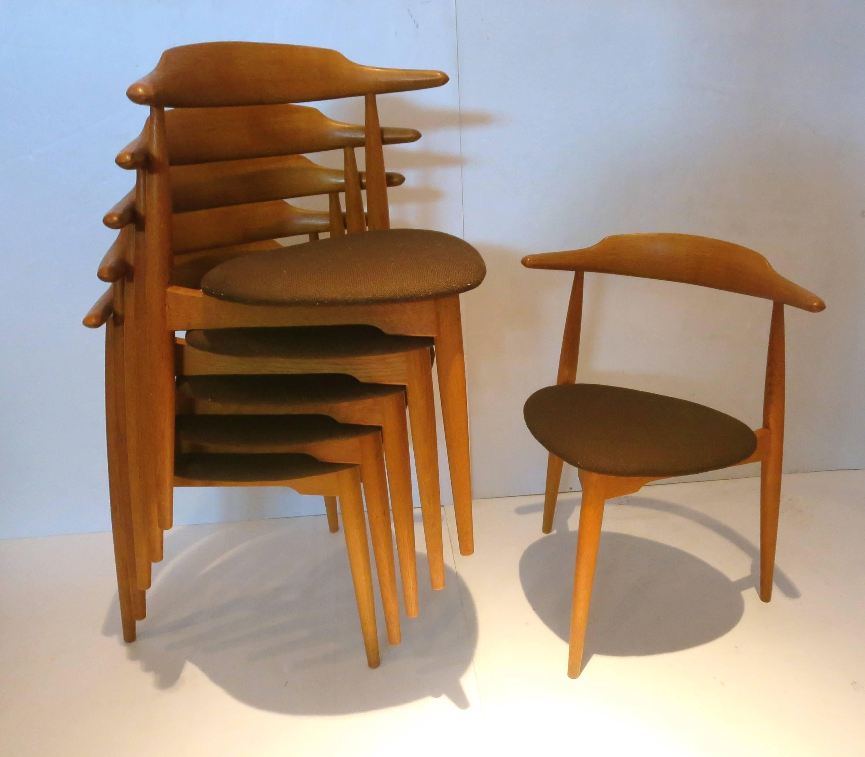 20th Century Set of Six Dinning Chairs by Hans Wegner Solid Oak Heart Chairs