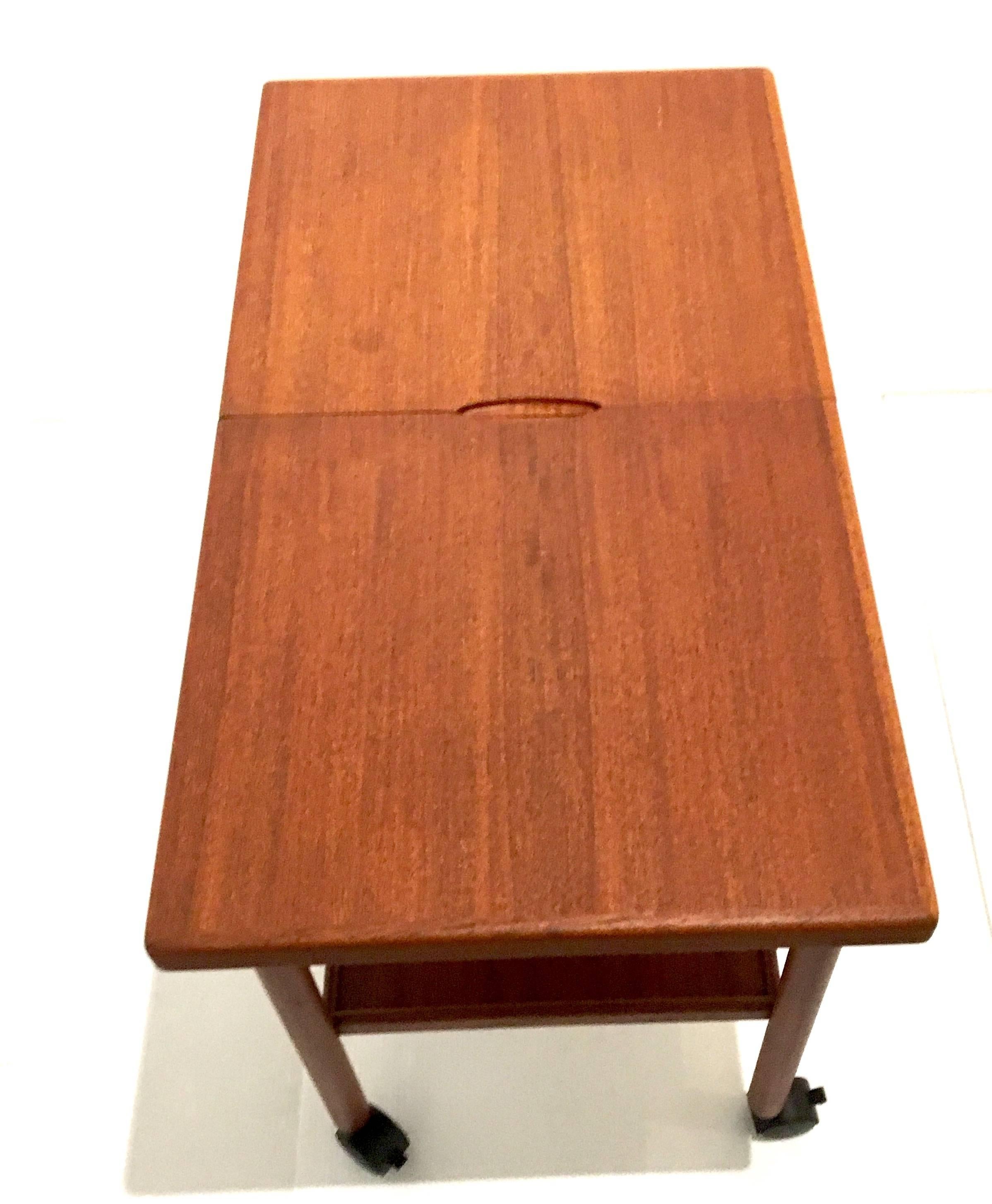 20th Century Danish Modern Sliding Top Bar/Tea Cart in Teak by Kurt Ostervig