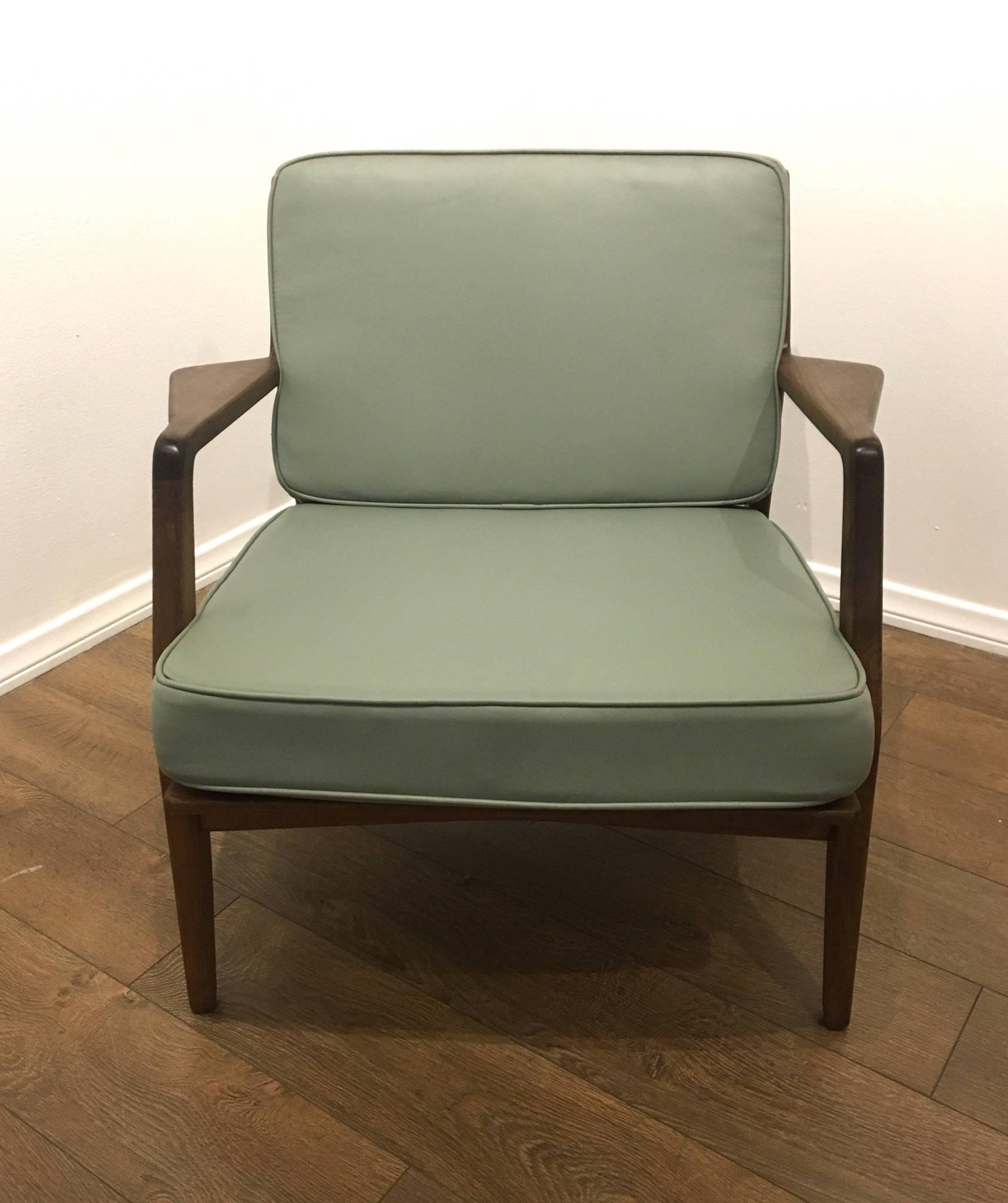 Danish Modern Solid Lounge Armchair by Kofod Larsen In Good Condition In San Diego, CA