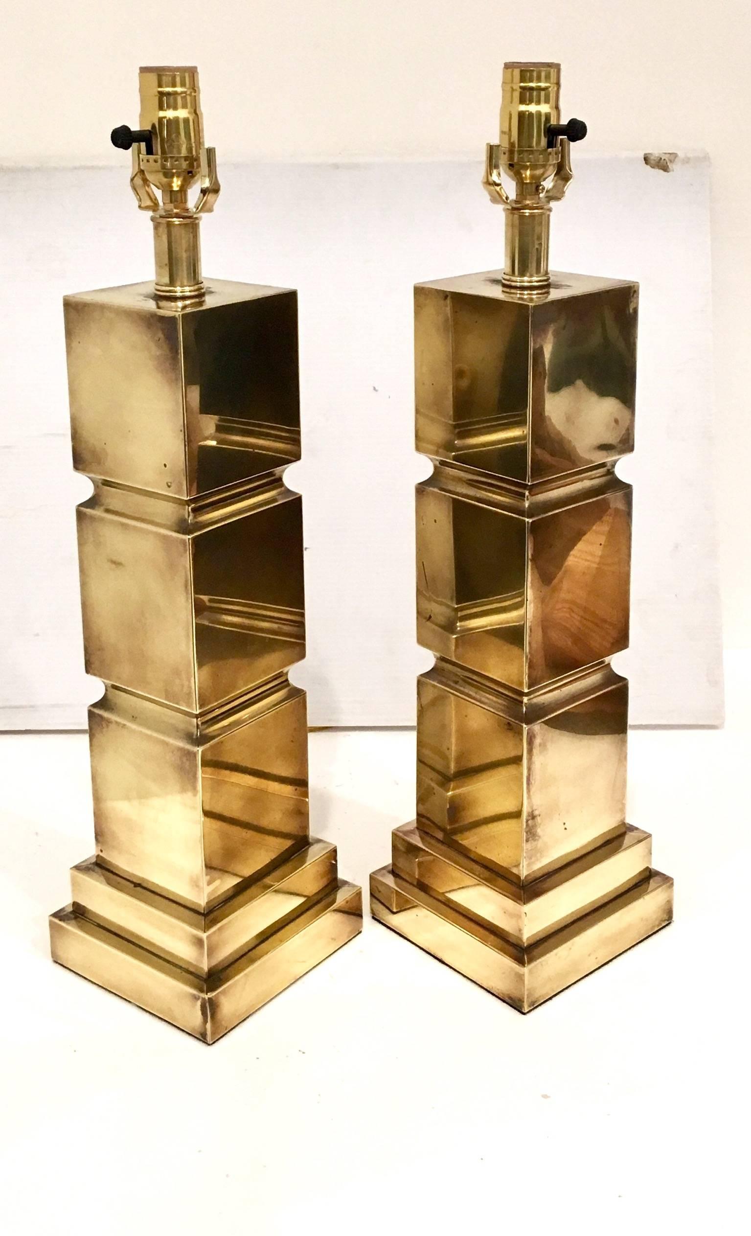 Striking Pair of Geometric Table Lamps in Polished Brass Finish In Good Condition In San Diego, CA