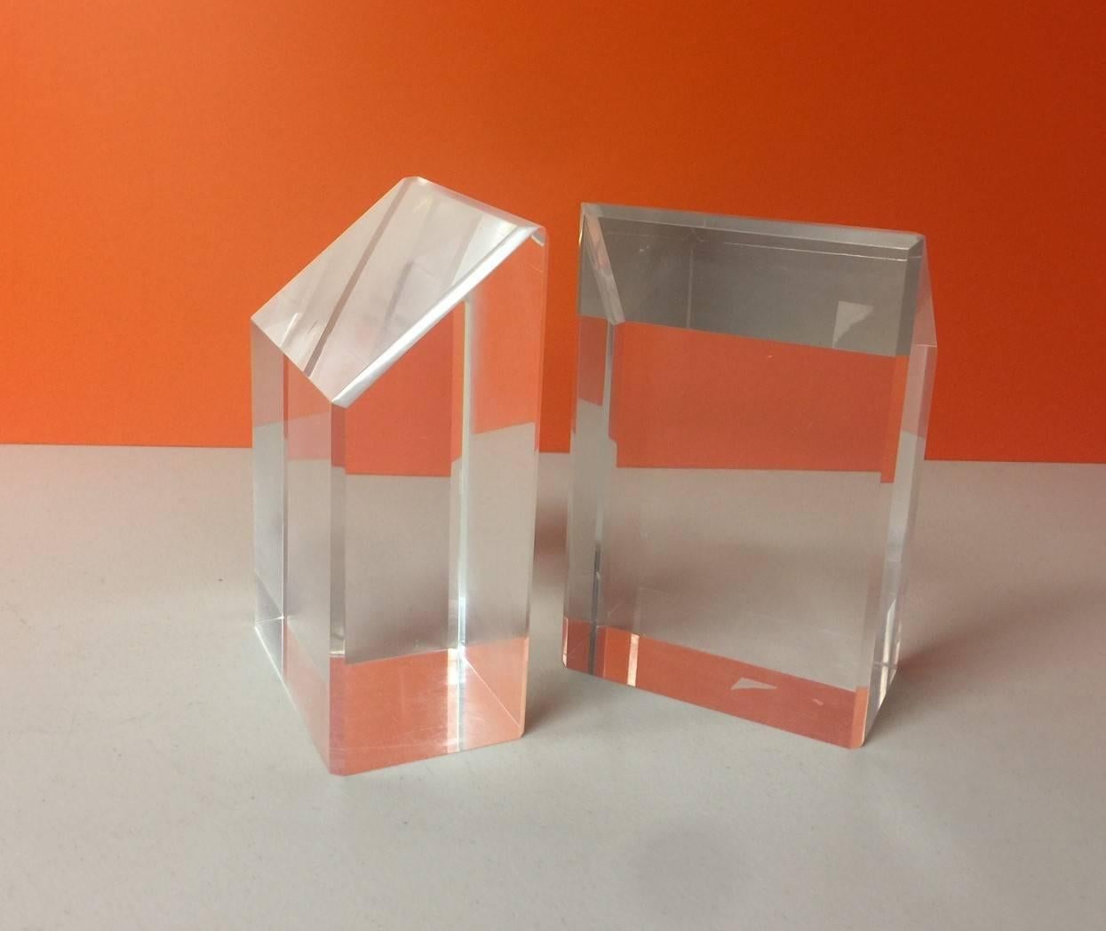 Cool pair of midcentury Lucite bookends, circa 1970s.