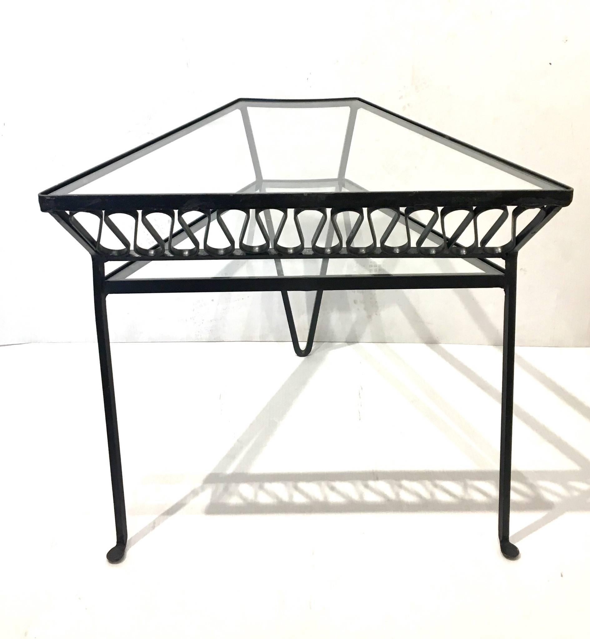 1950s Iron Trapezoid Cocktail Table by Maurizio Tempestini for Salterini In Excellent Condition In San Diego, CA