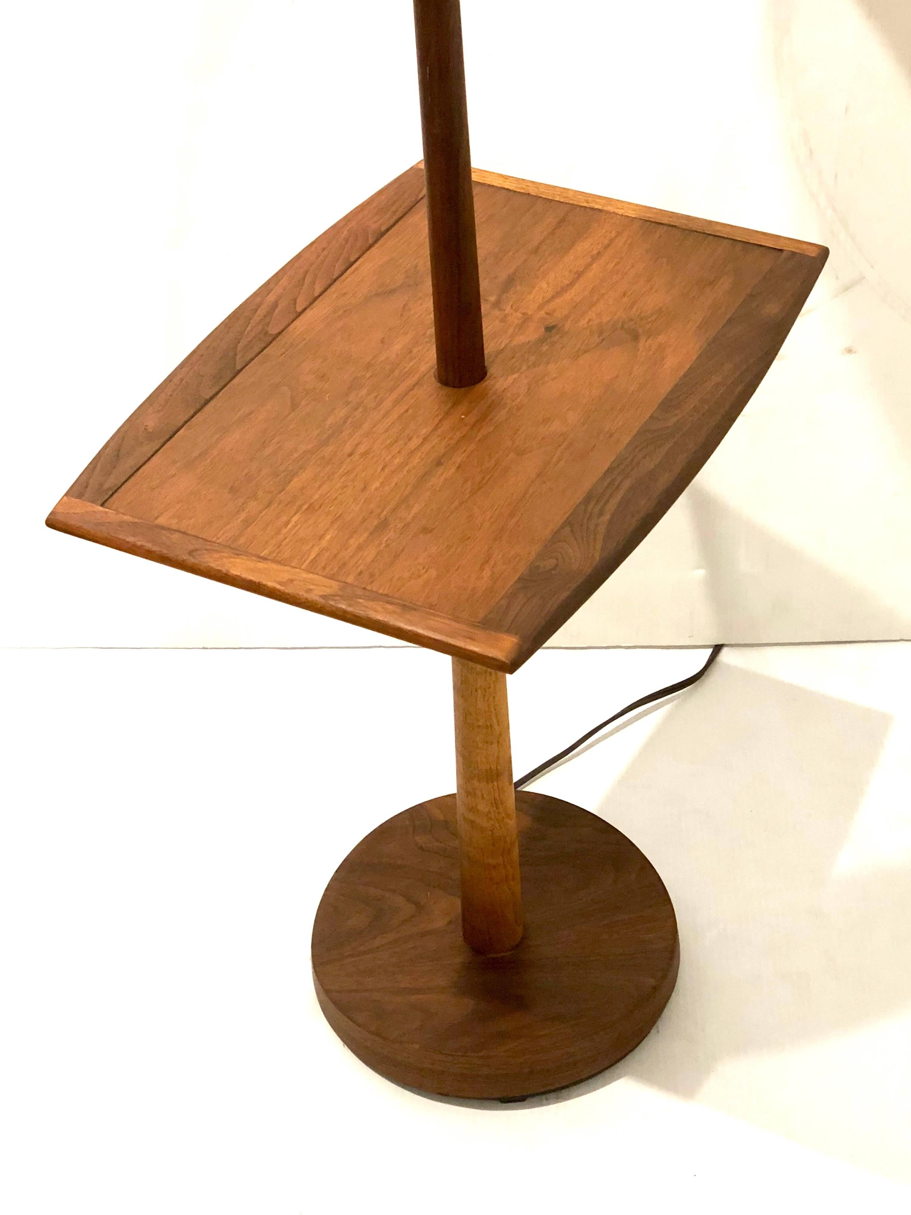 20th Century American Mid-Century Modern Walnut Table Lamp
