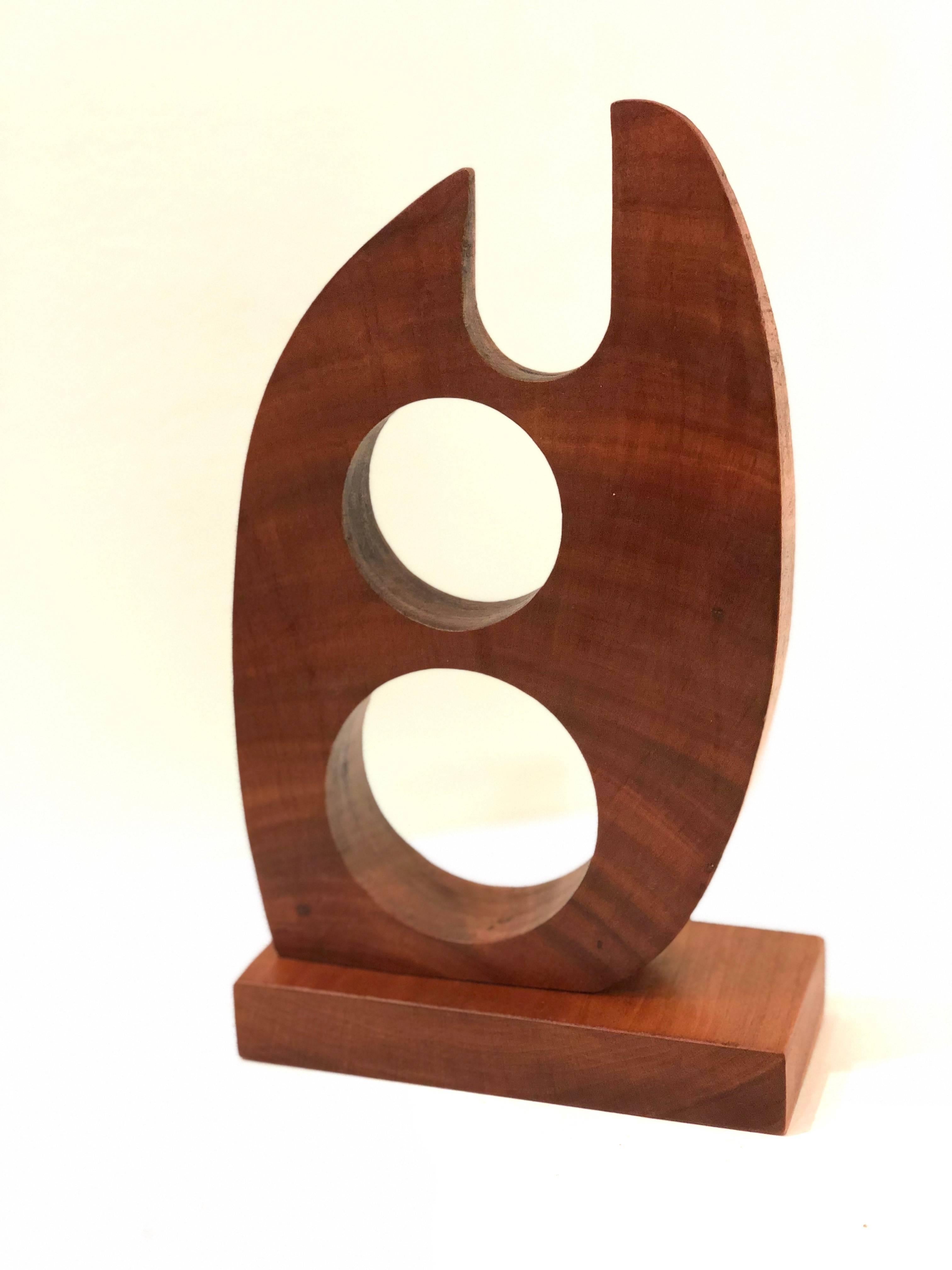 Nice solid walnut handcrafted sculpture, circa 1950s unsigned.