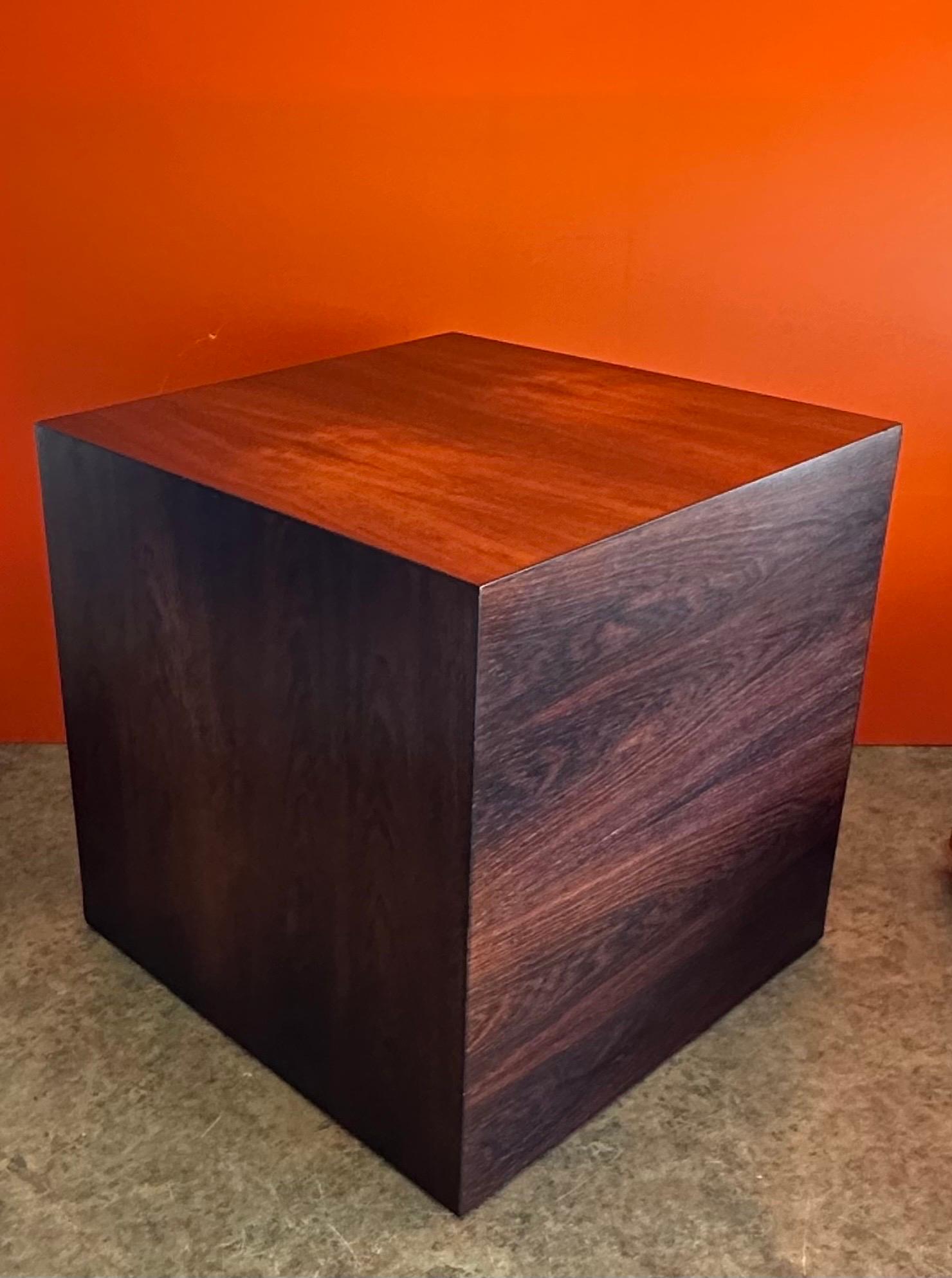 Danish Modern Rosewood Cube Side Table In Good Condition For Sale In San Diego, CA