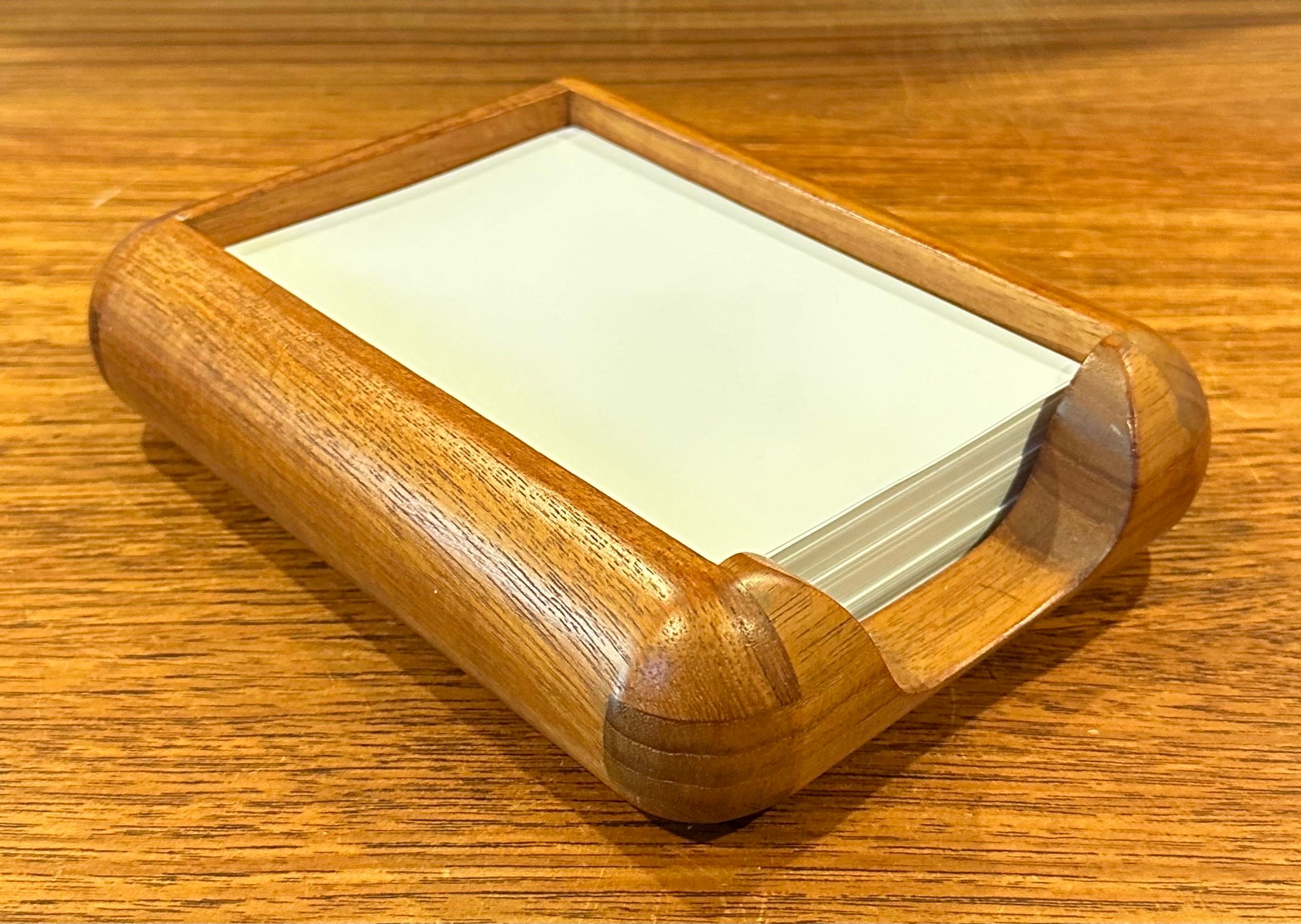 Set di scrivanie moderne danesi in teak in vendita 9