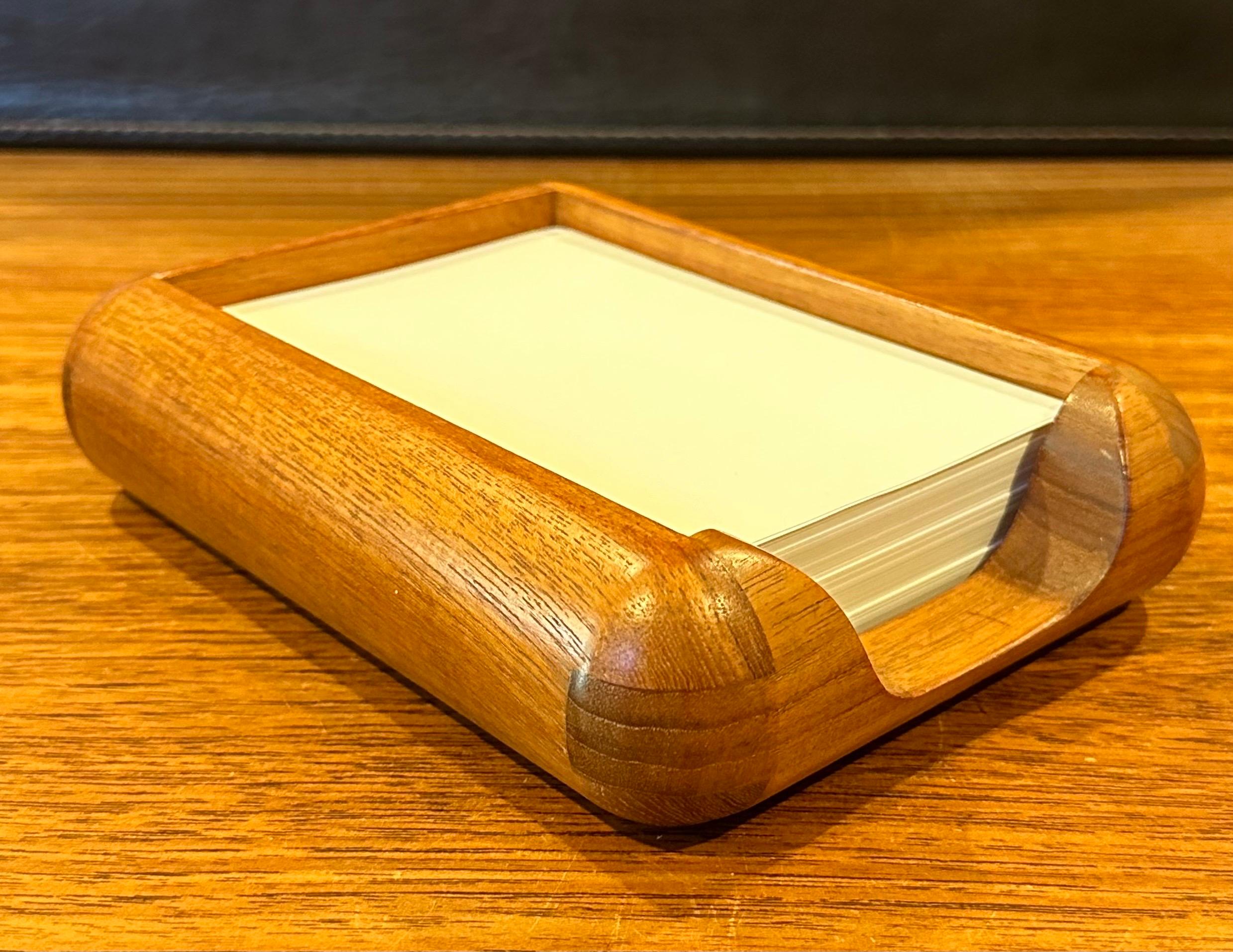 Set di scrivanie moderne danesi in teak in vendita 11