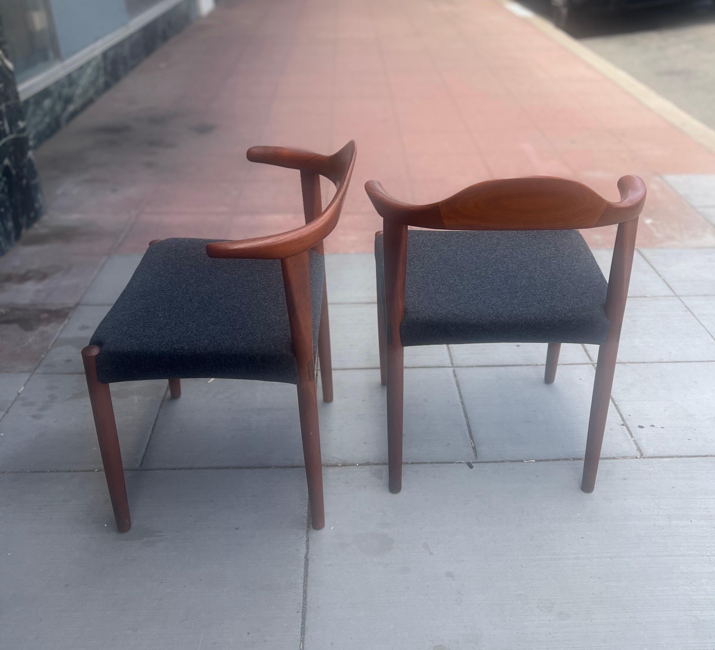 Pair of Danish Modern Bullhorn Rare Armchairs by Harry Ostergaard  In Excellent Condition For Sale In San Diego, CA