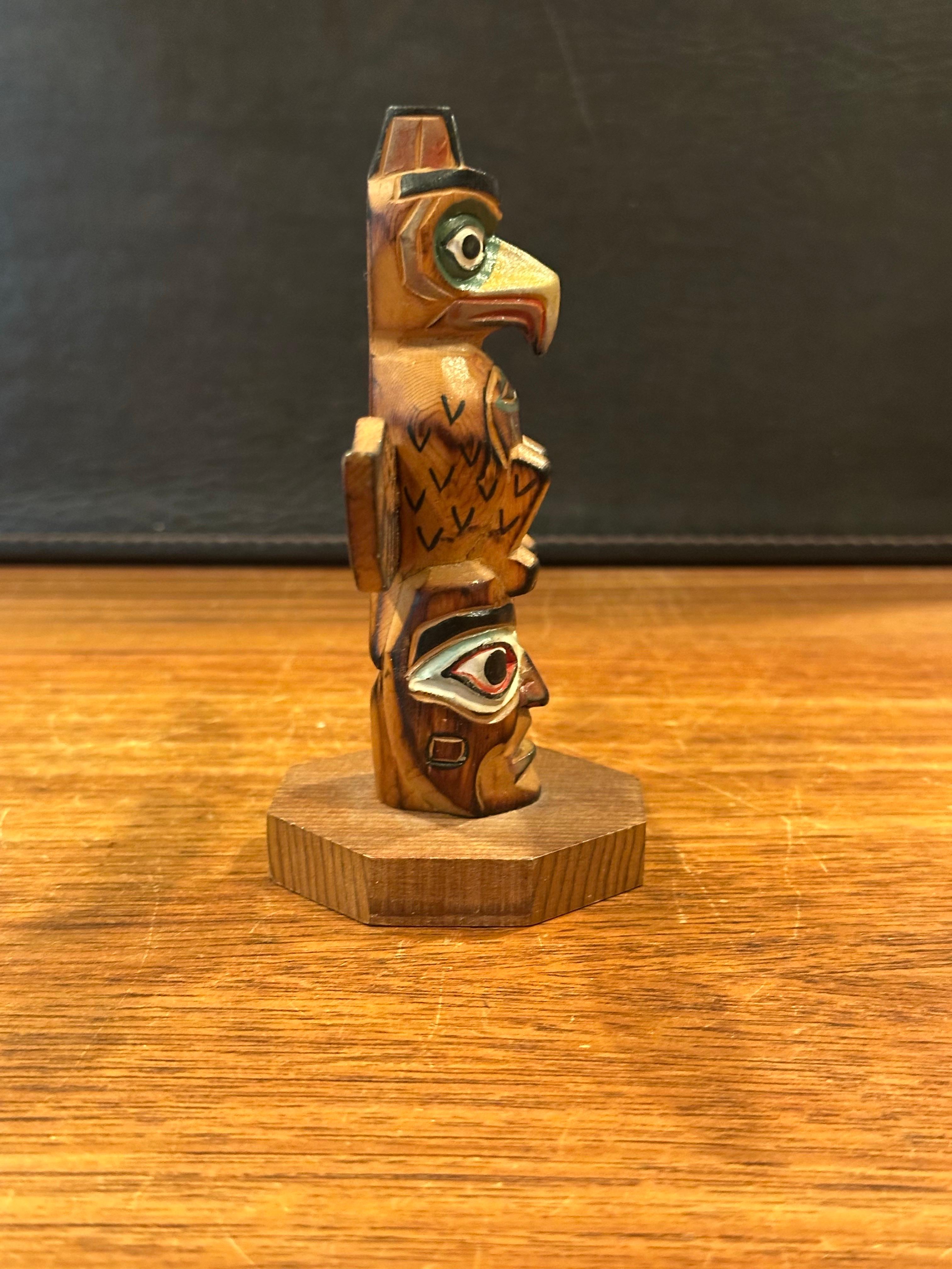 Alaskan Black Diamond Hand Carved Wood Totem Pole by Vic Yeoda For Sale 3