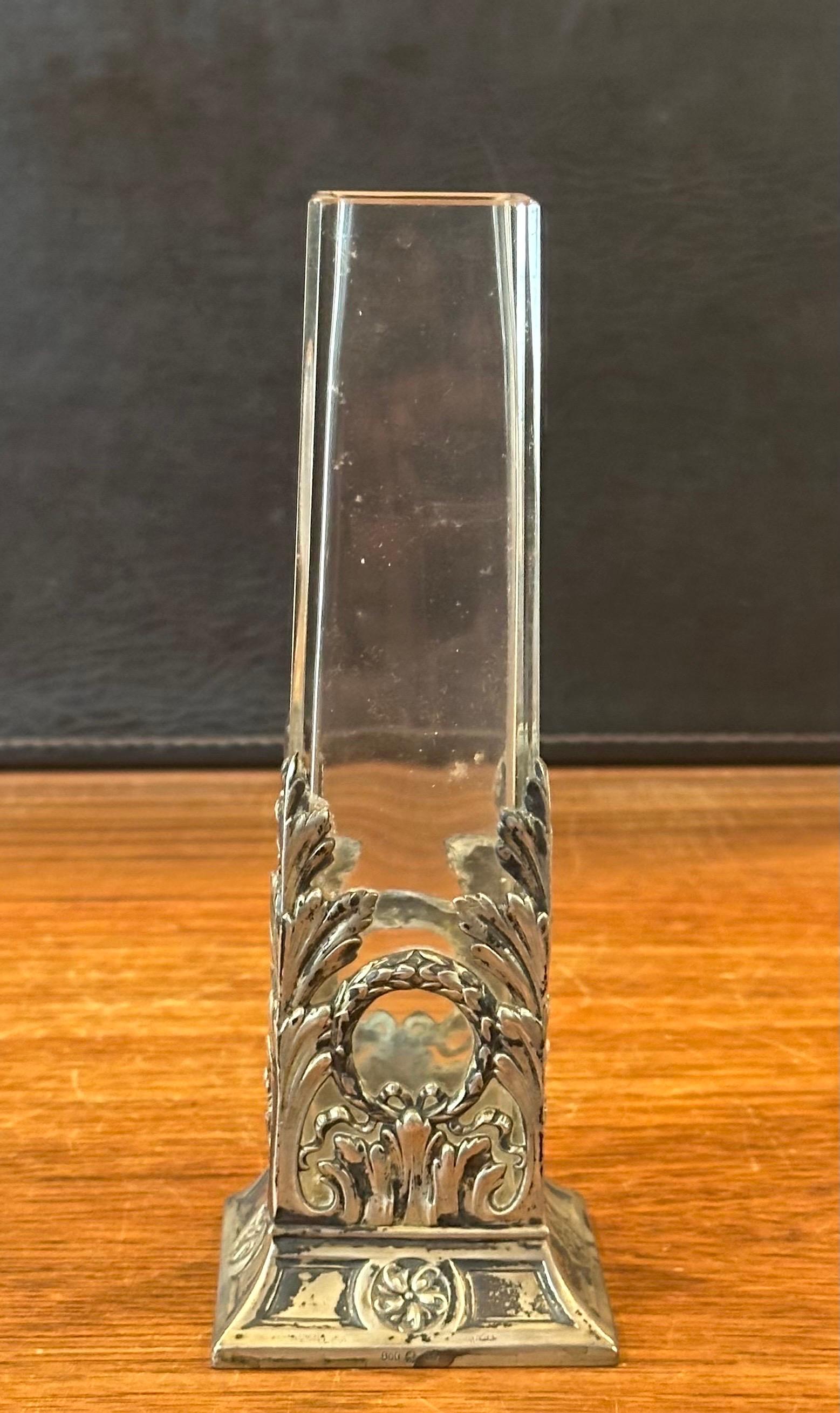 Vaso a bocciolo in vetro Art Nouveau e argento .800 sovrapposto in vendita 1