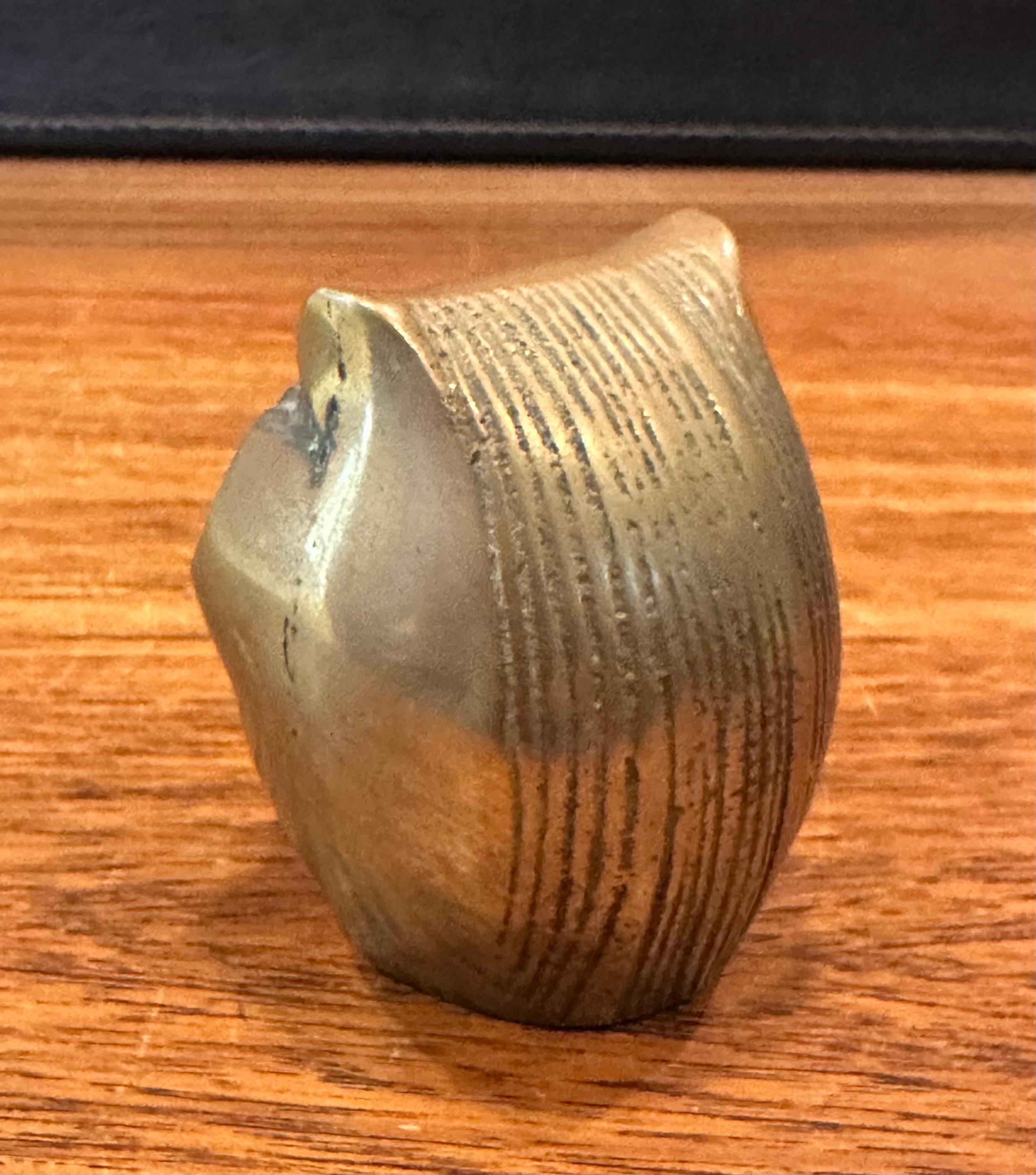 Gufo in ottone MCM Scultura / Fermacarte in vendita 1