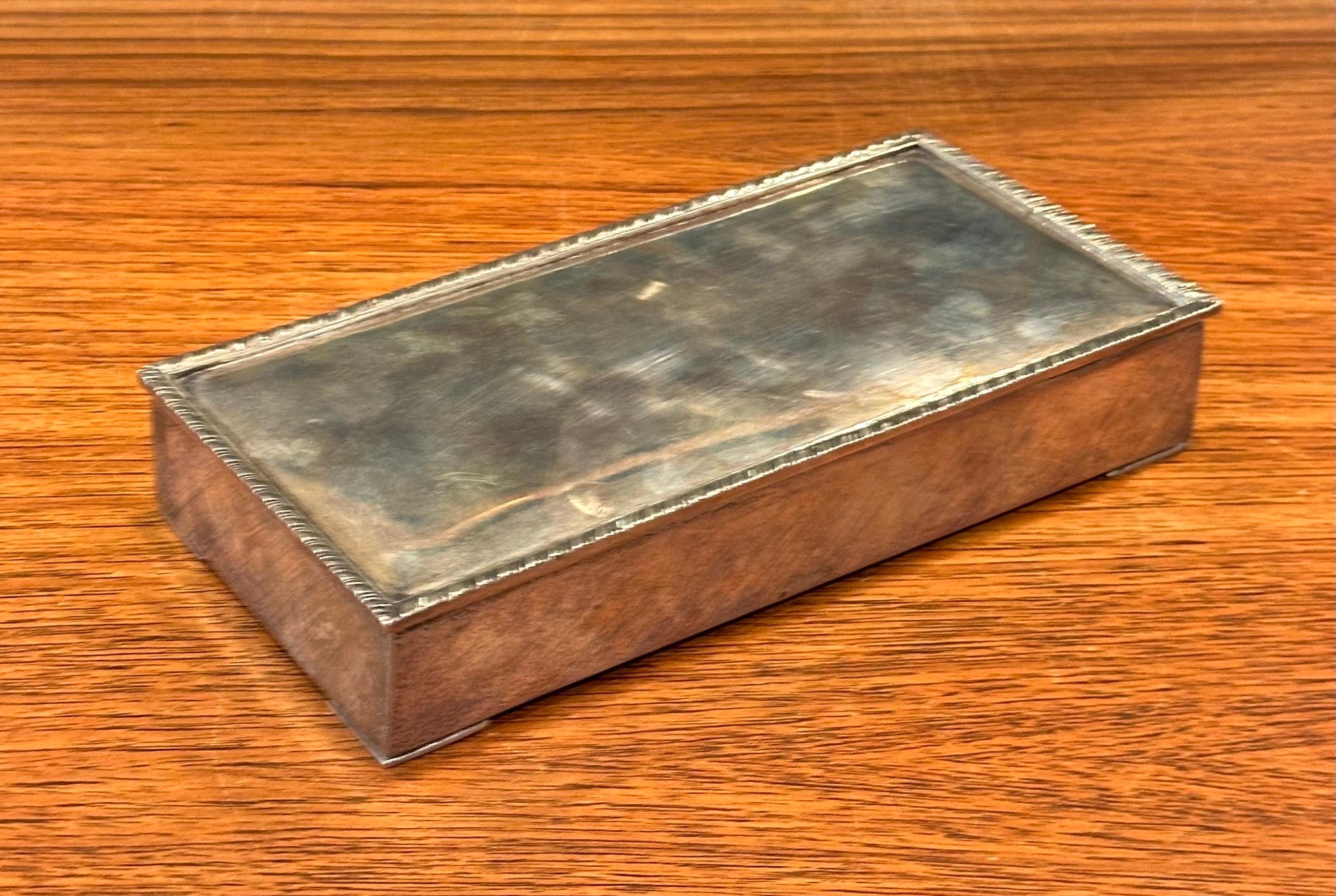 Portasigarette / Humidor d'epoca in argento Sterling in vendita 11
