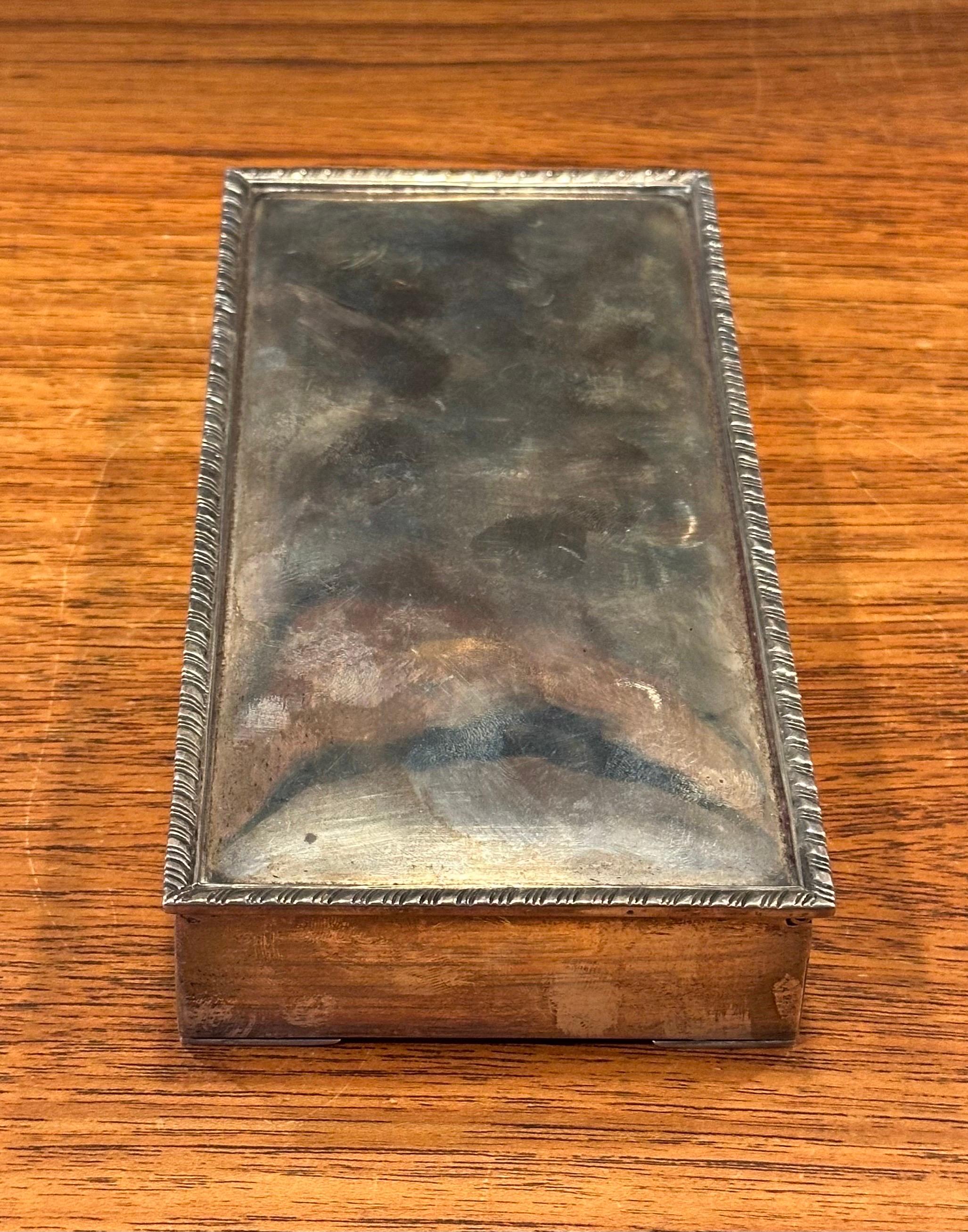 Portasigarette / Humidor d'epoca in argento Sterling in vendita 3