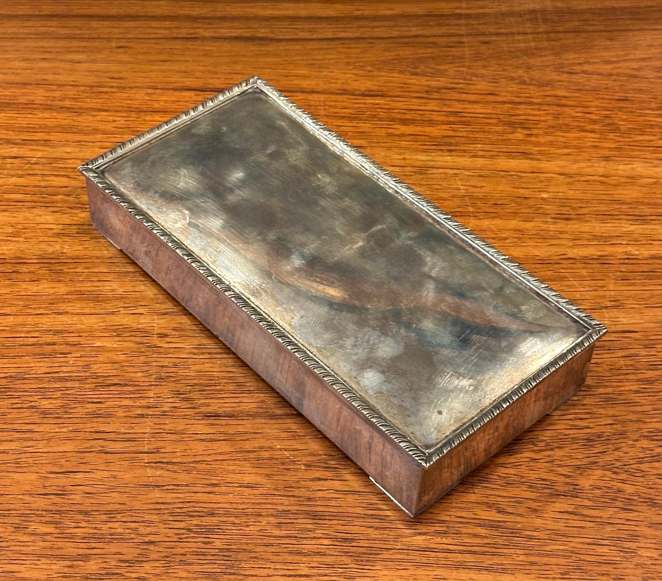 Portasigarette / Humidor d'epoca in argento Sterling in vendita 4