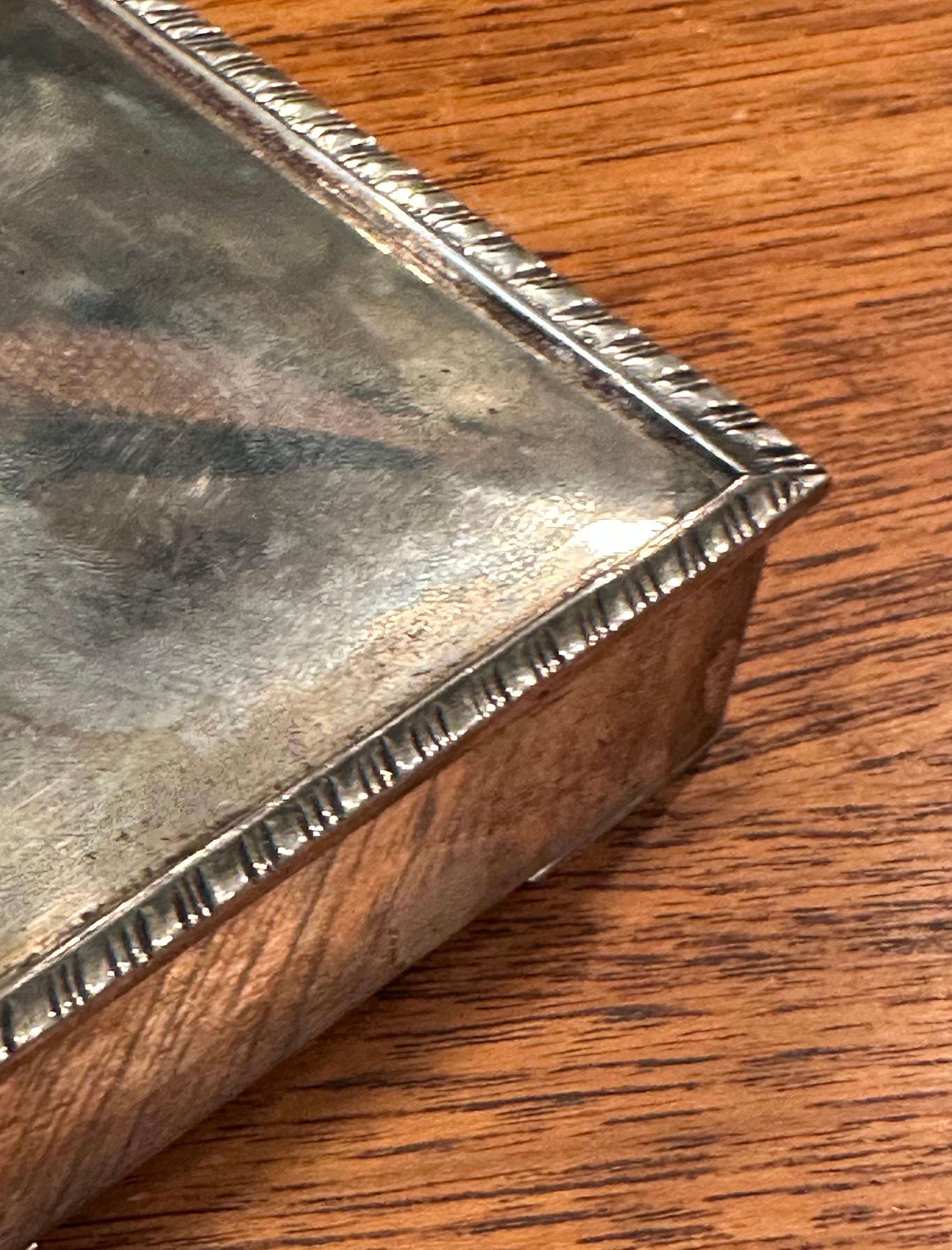 Portasigarette / Humidor d'epoca in argento Sterling in vendita 8