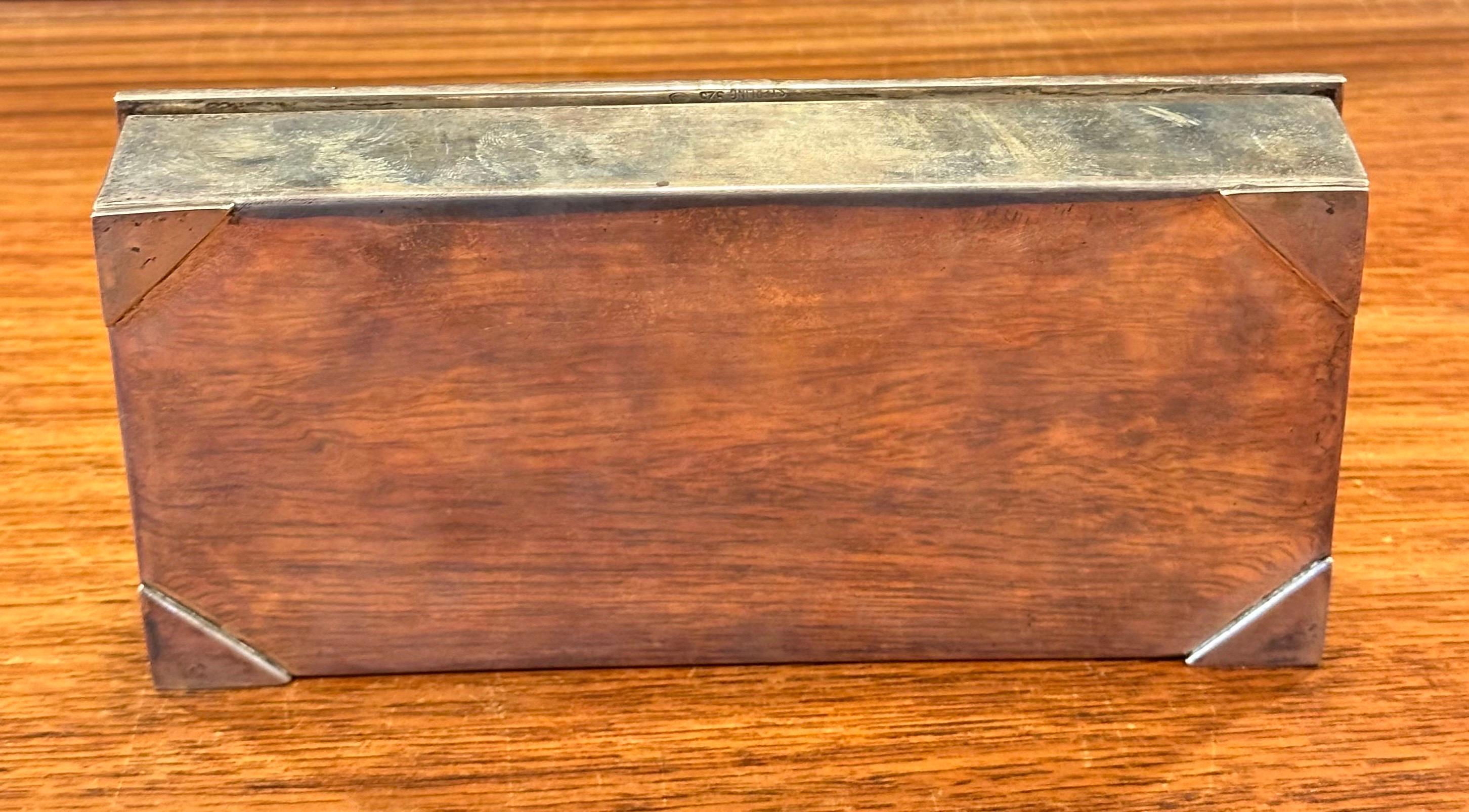 Portasigarette / Humidor d'epoca in argento Sterling in vendita 5