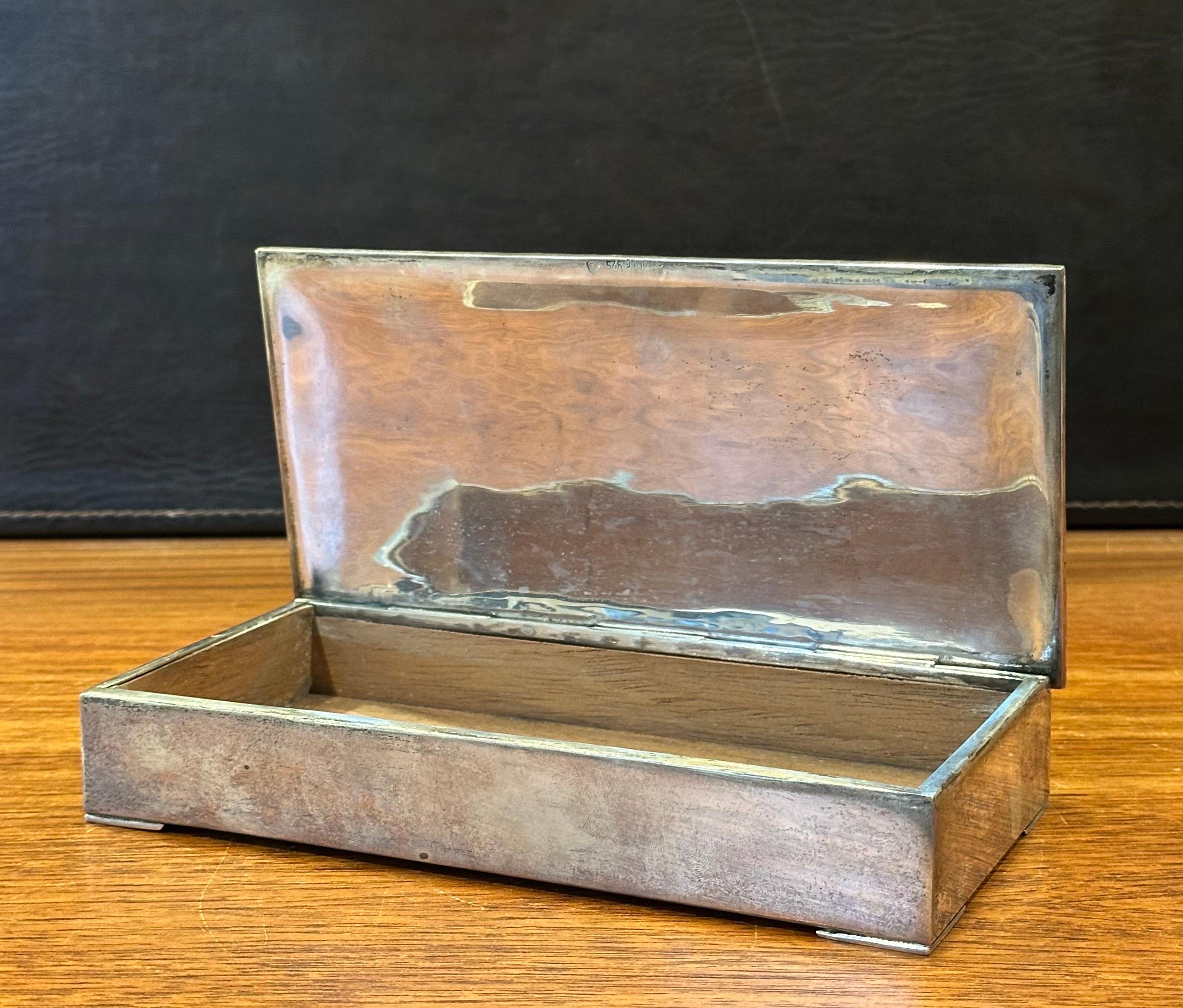 Portasigarette / Humidor d'epoca in argento Sterling in vendita 7