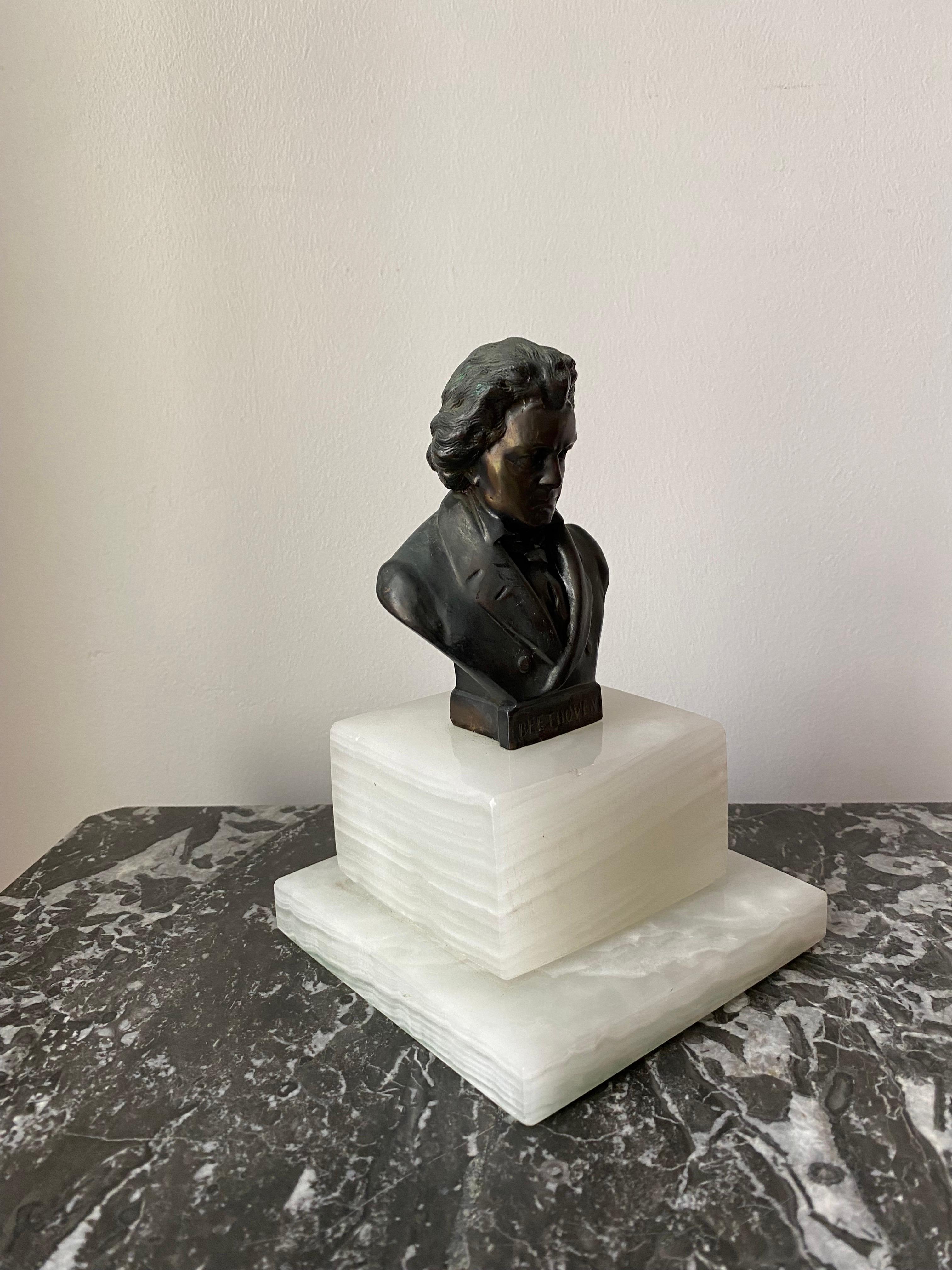 Beethoven Bust on Onyx Base 1960s In Good Condition For Sale In San Diego, CA