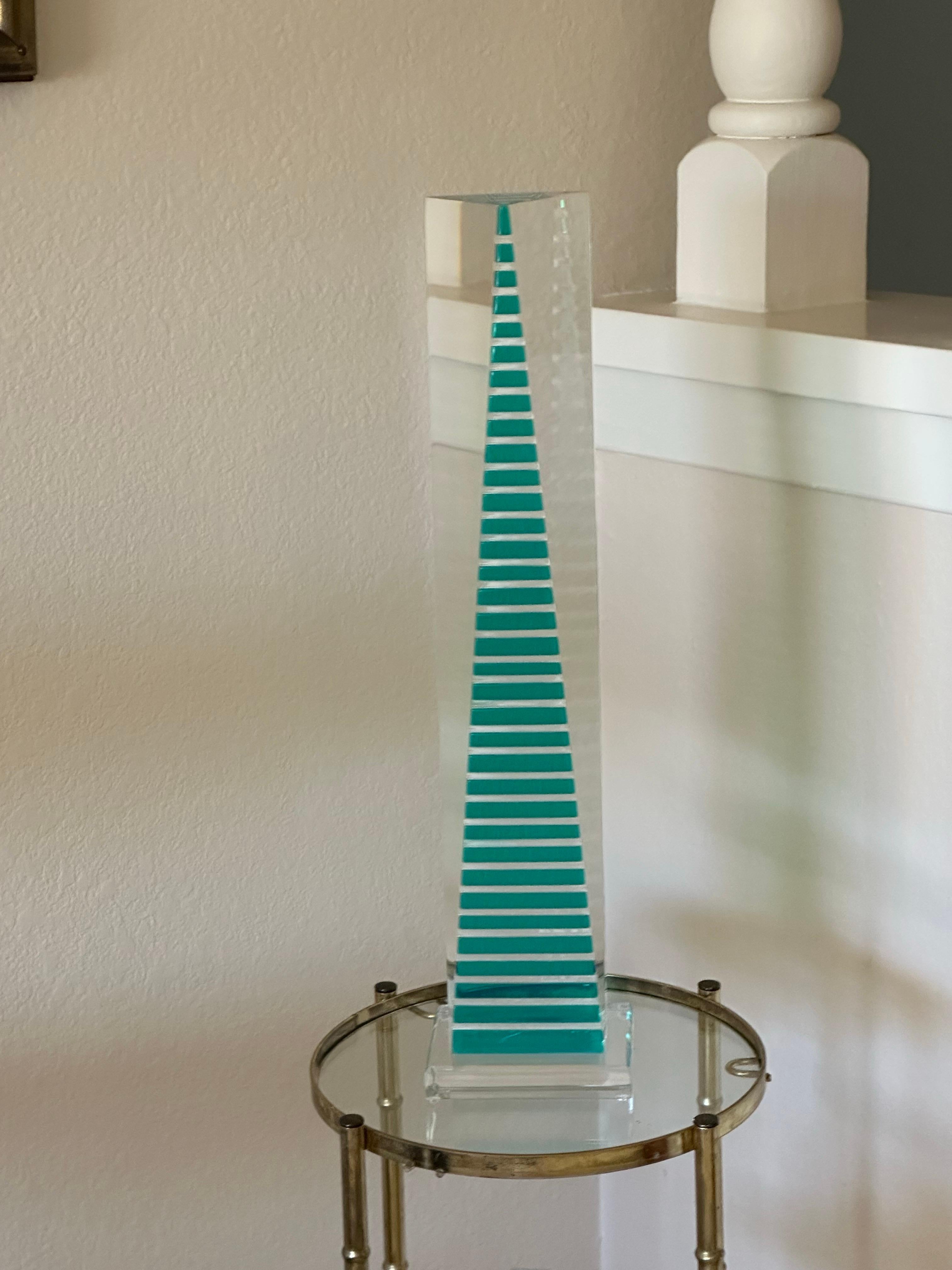 Rare Lucite Table Sculpture in the Style of Vasa Mihich For Sale 1