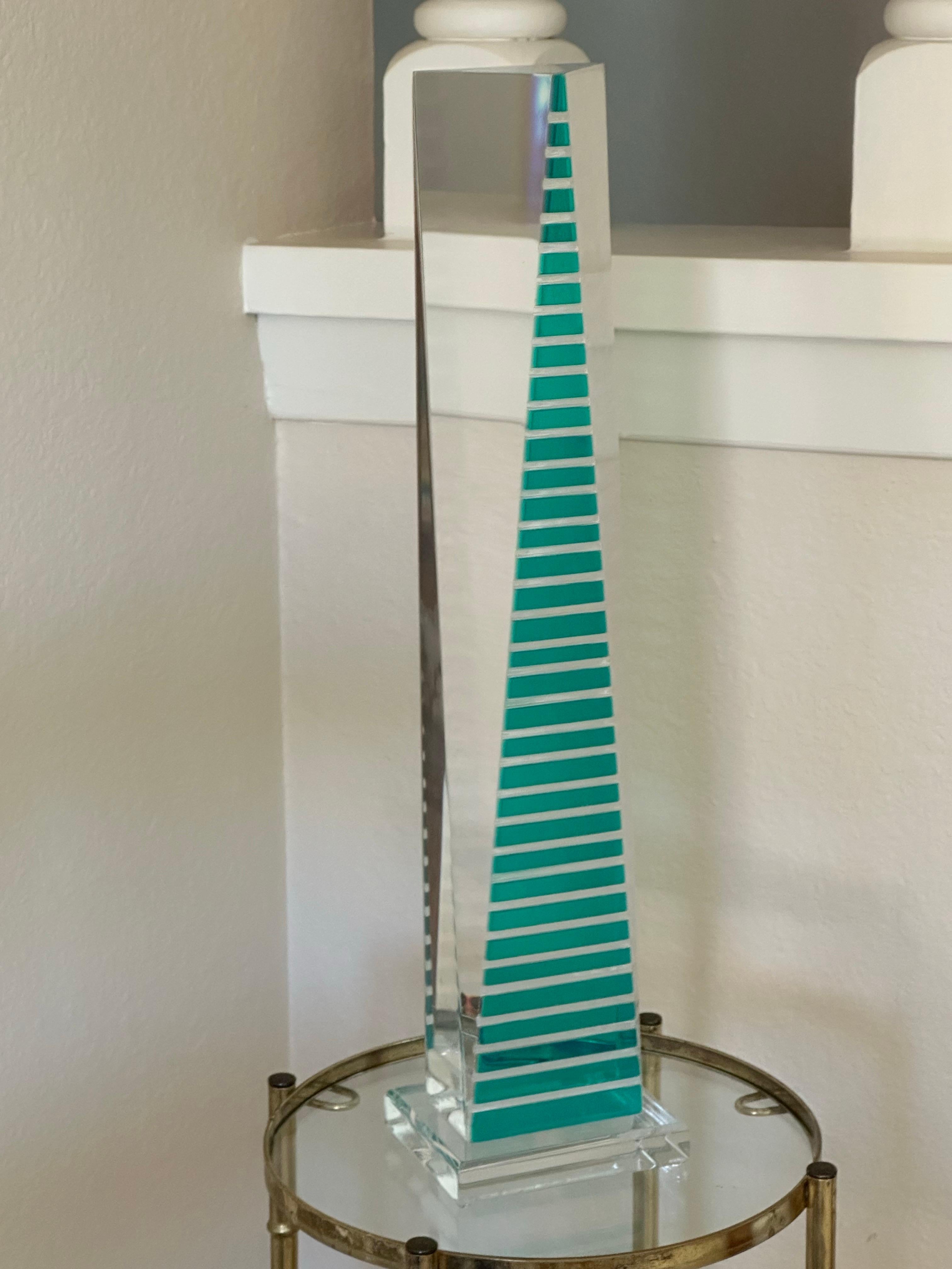 Rare Lucite Table Sculpture in the Style of Vasa Mihich For Sale 2