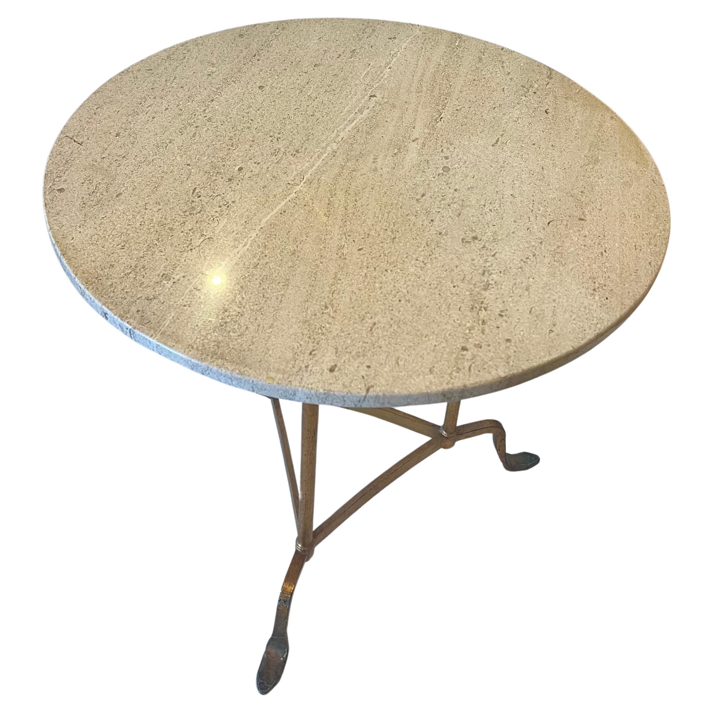 Title: Vintage Hollywood Regency Style Cocktail Table - Exquisite Elegance from the 1950s

Description:
Indulge in the timeless allure of Hollywood Regency with this stunning cocktail table, a true gem reminiscent of the glamour and sophistication