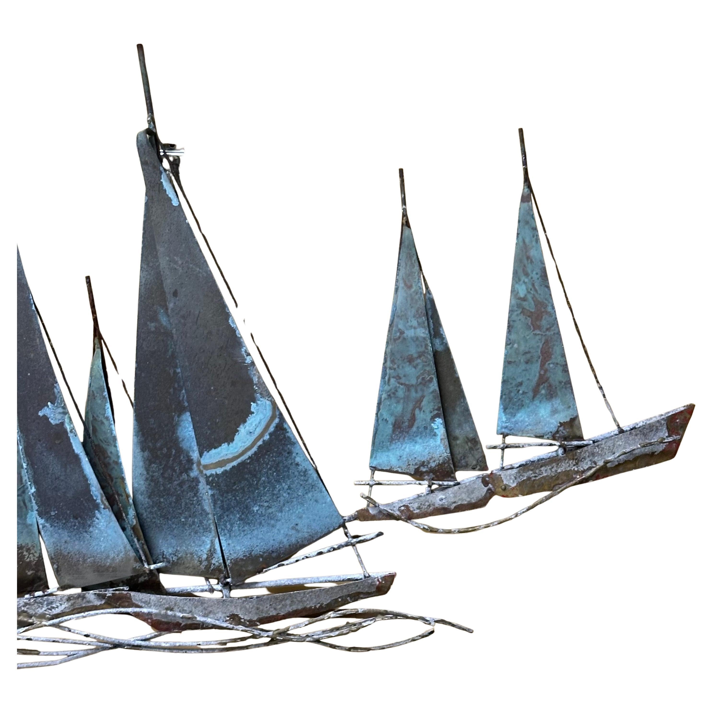 Segelboot-Regatta-Wandskulptur aus gemischtem Metall von C. Jere für Artisian House (amerikanisch) im Angebot