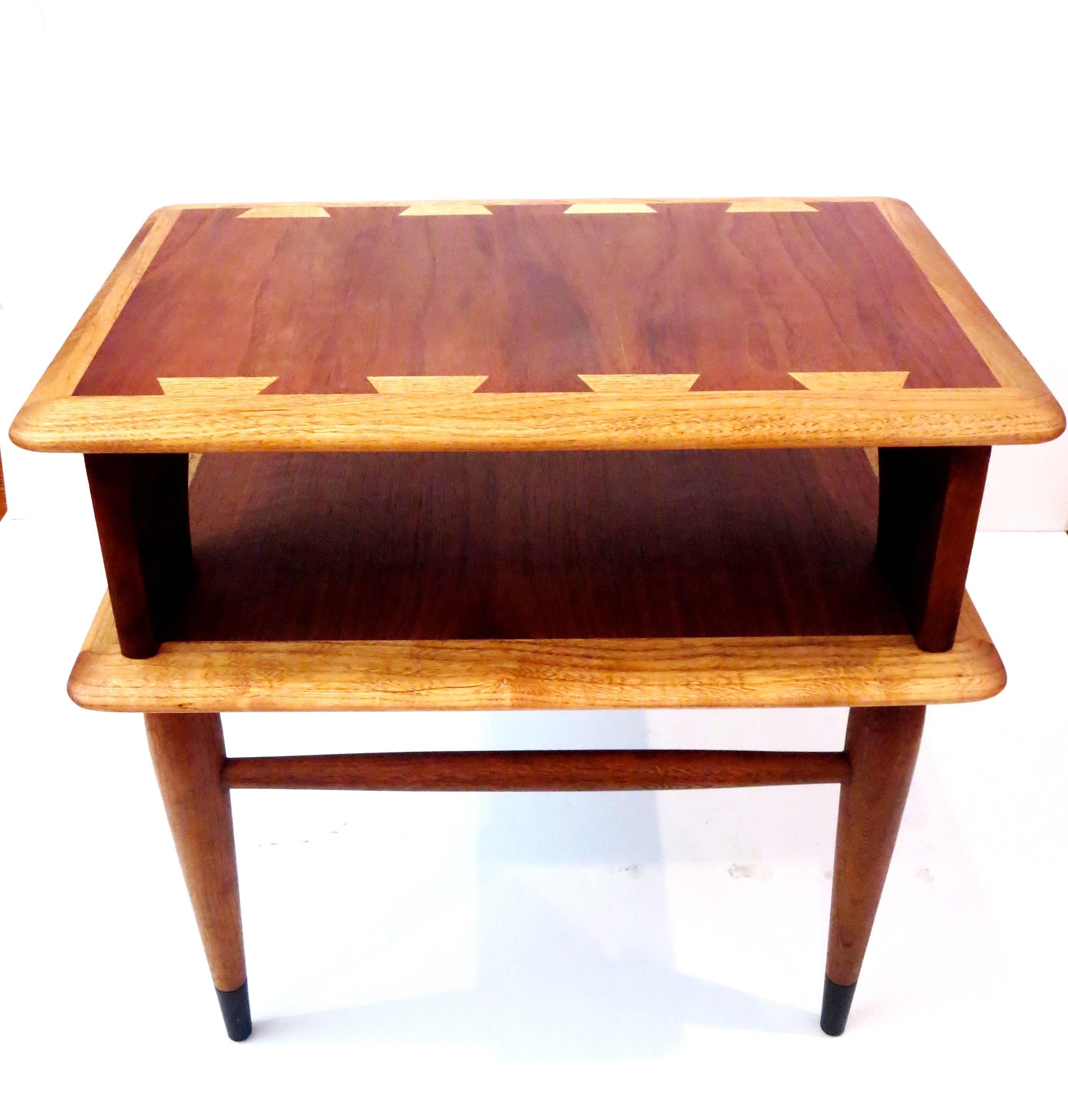 1950s American Modern walnut step end side table Atomic age In Excellent Condition In San Diego, CA