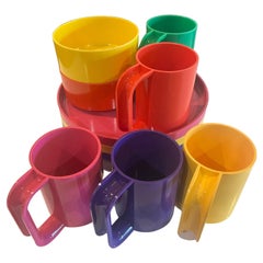 Space Age años 70 Heller de Massimo Vignelli Juego mixto 4 platos, 5 tazas, 2 cuencos