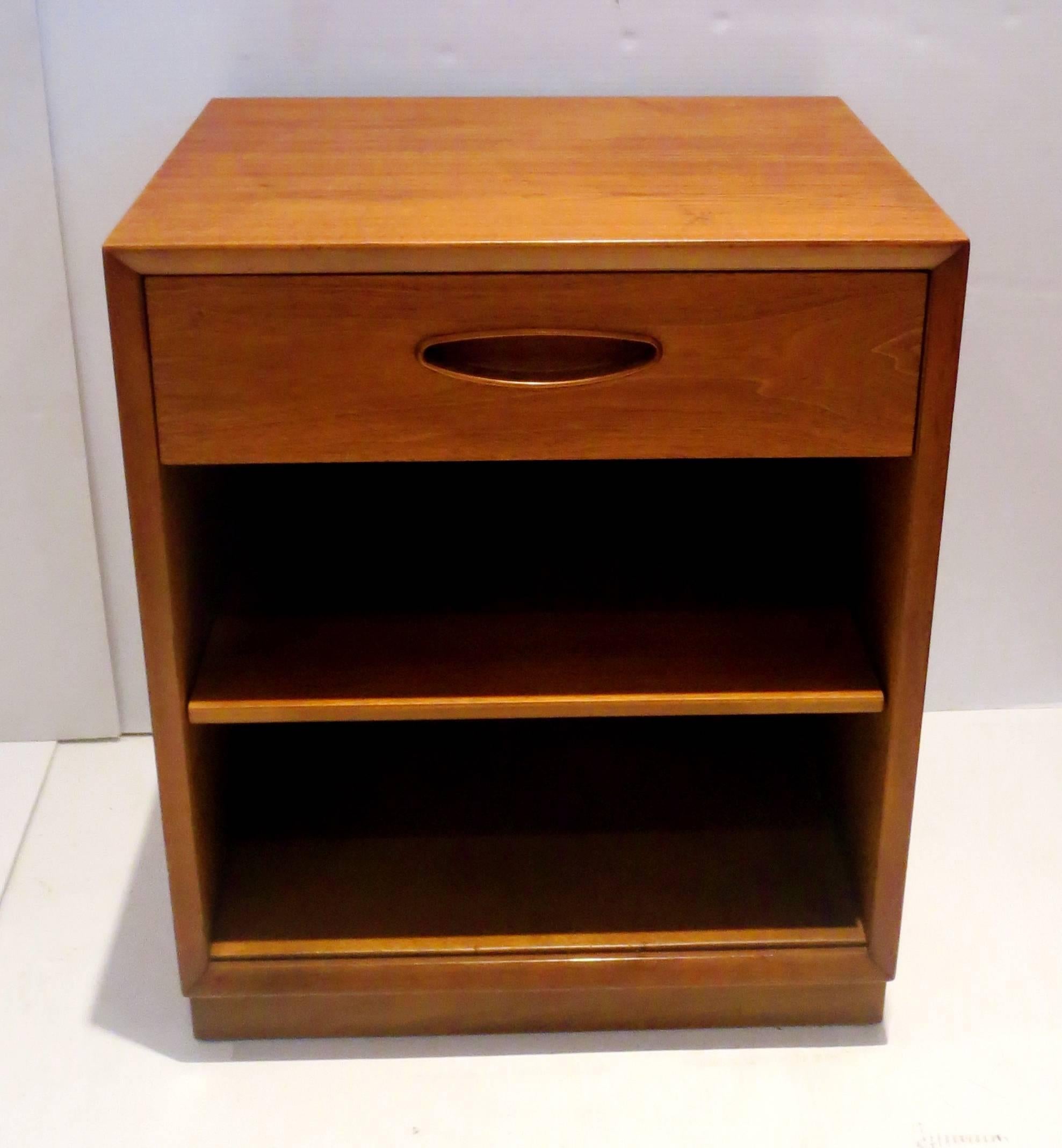 Scandinavian Modern 1960s Danish Modern Walnut Single Nightstand by Henredon