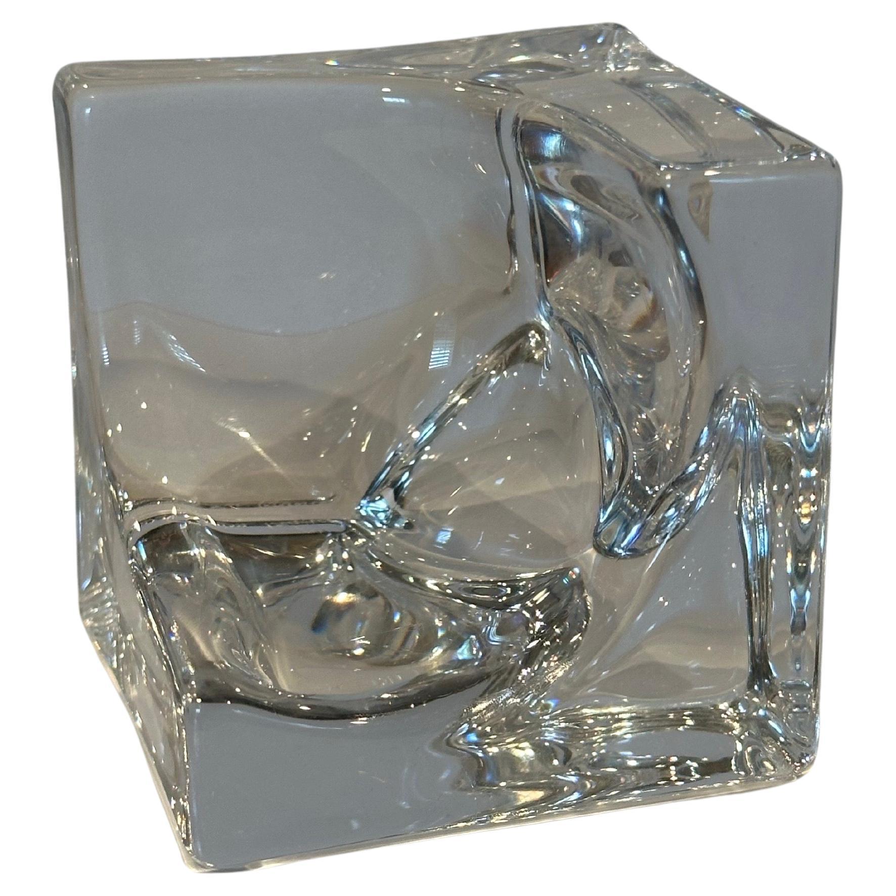 Mid-Century moderno Cubo astratto modernista in vetro artistico trasparente di Daum, Francia in vendita