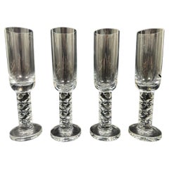 Elegant ensemble de quatre flûtes à champagne par Adolph Matura pour Moser