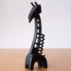 Sculpture Art déco en bois représentant une girafe stylisée, sculptée à la main, années 1940
